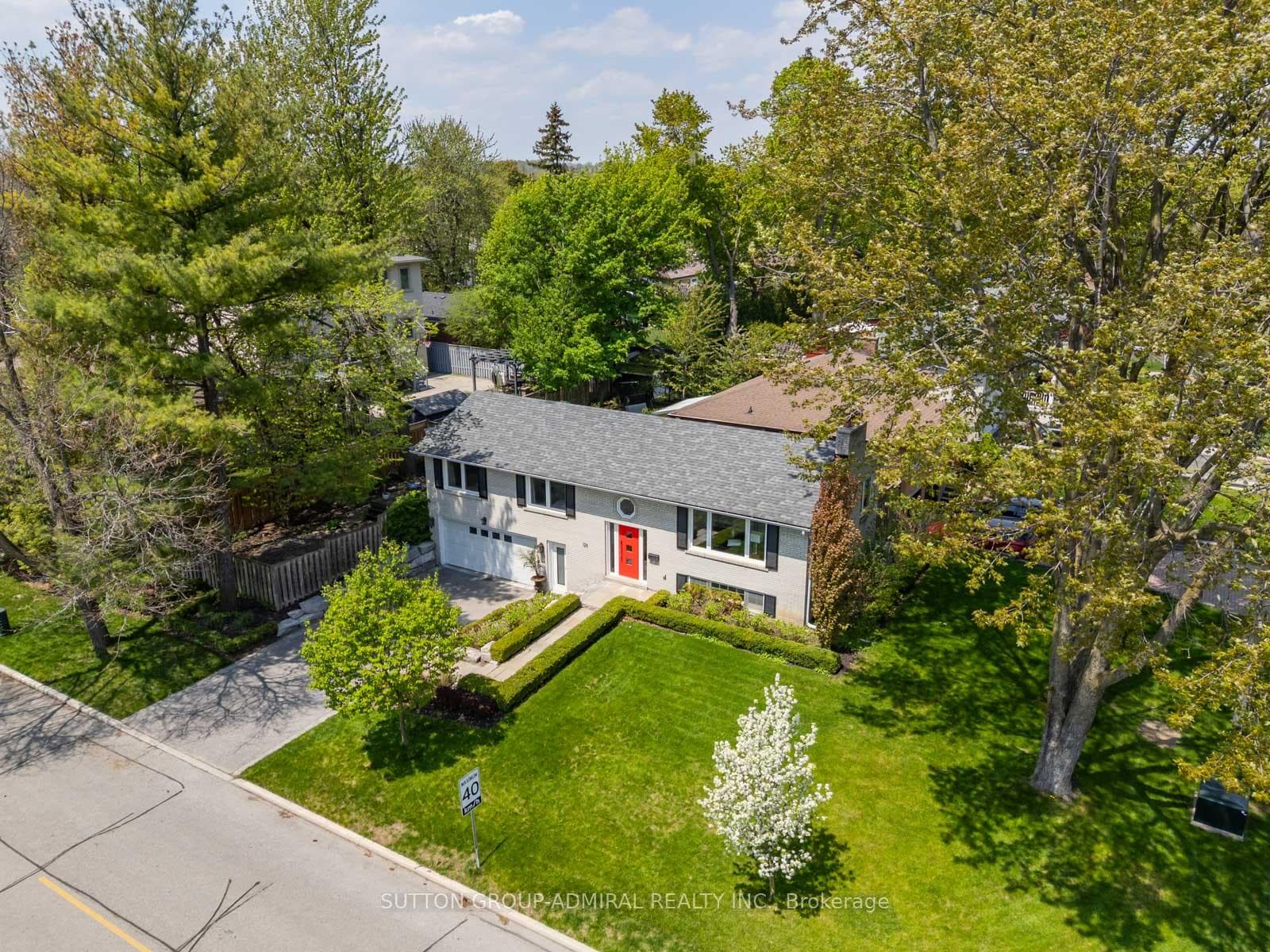 125 Laverock Avenue photo 40