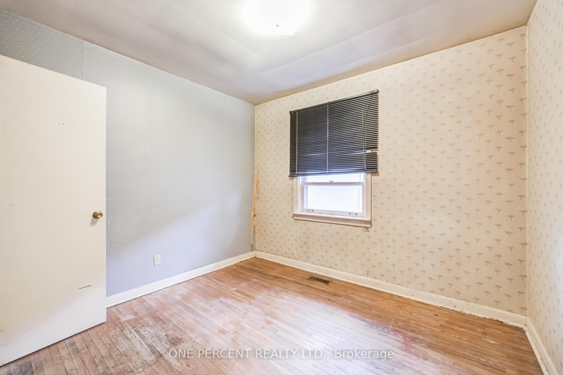 8 Wonderland Drive photo 13