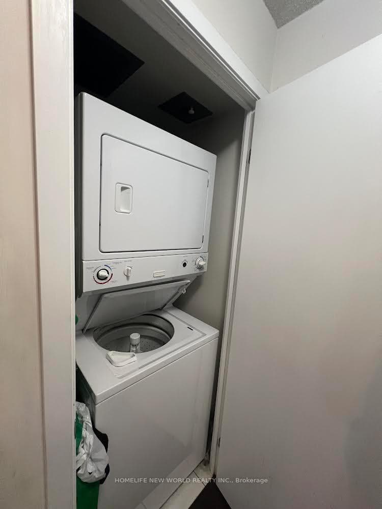 33 Bay Street Unit 701 photo 9