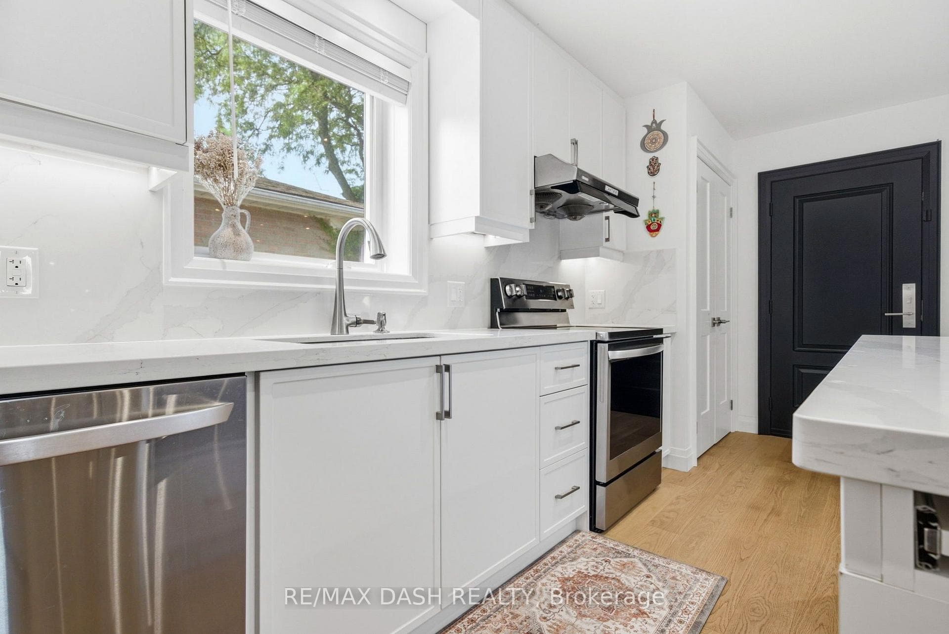 111 Gorman Park Road photo 11