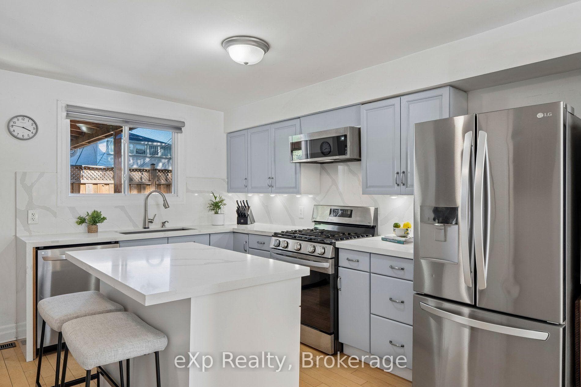 313 Bartlett Avenue photo 18