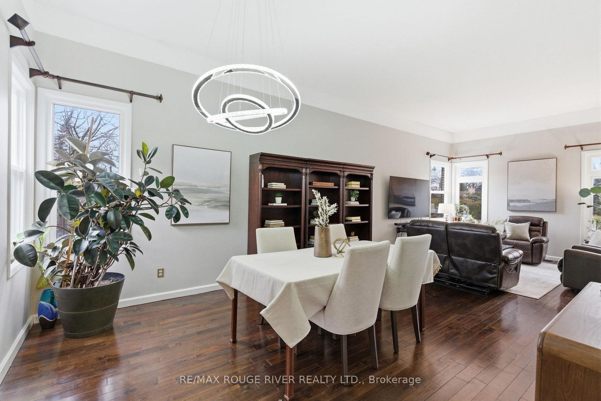209 Darcy Street photo 9