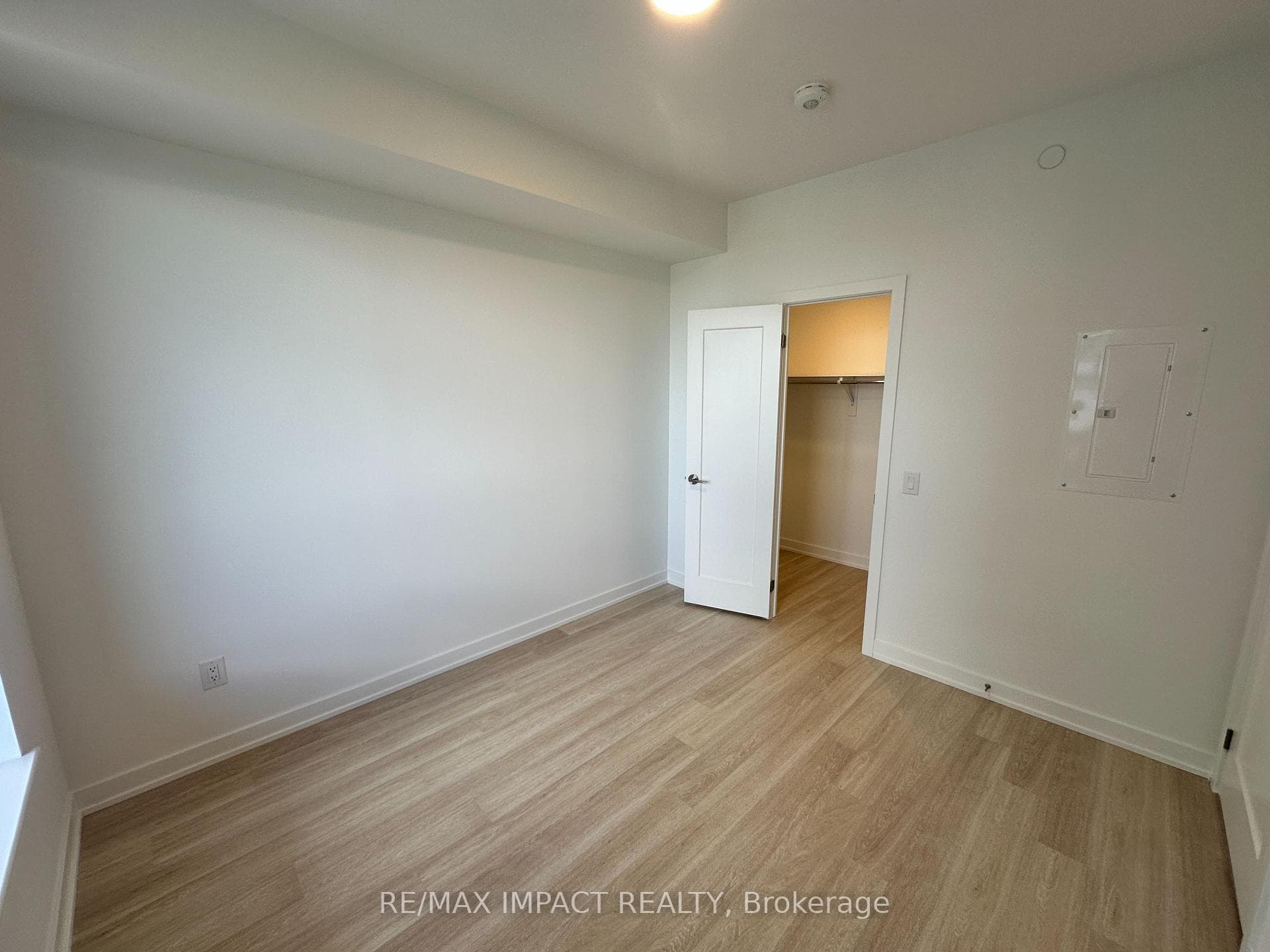 5105 Hurontario Street Unit 2810 photo 15