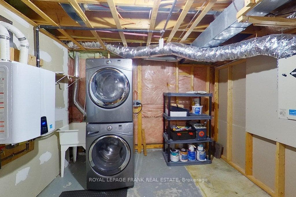 324 Towerhill Road photo 36