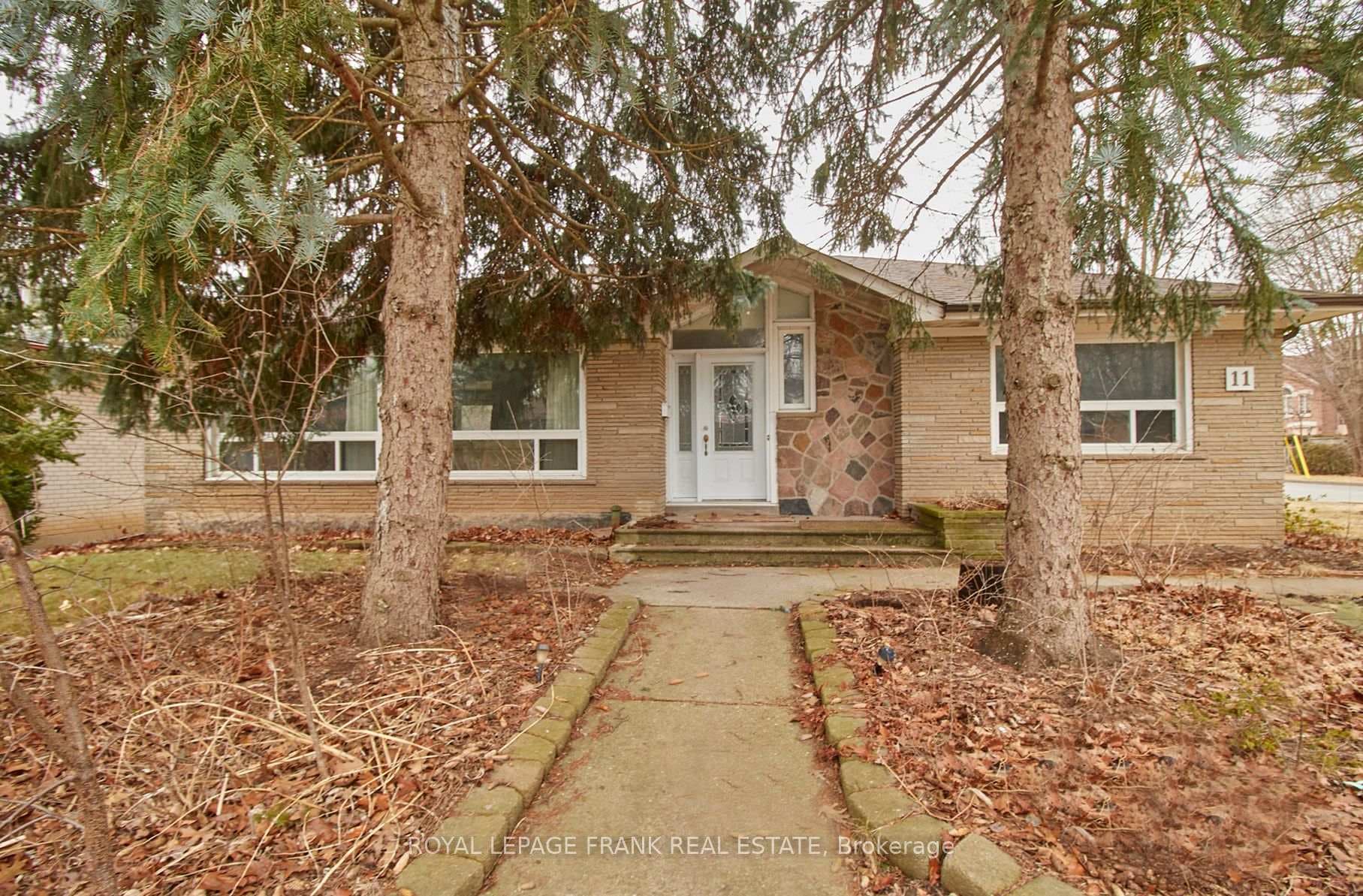 11 Codsell Avenue photo 1