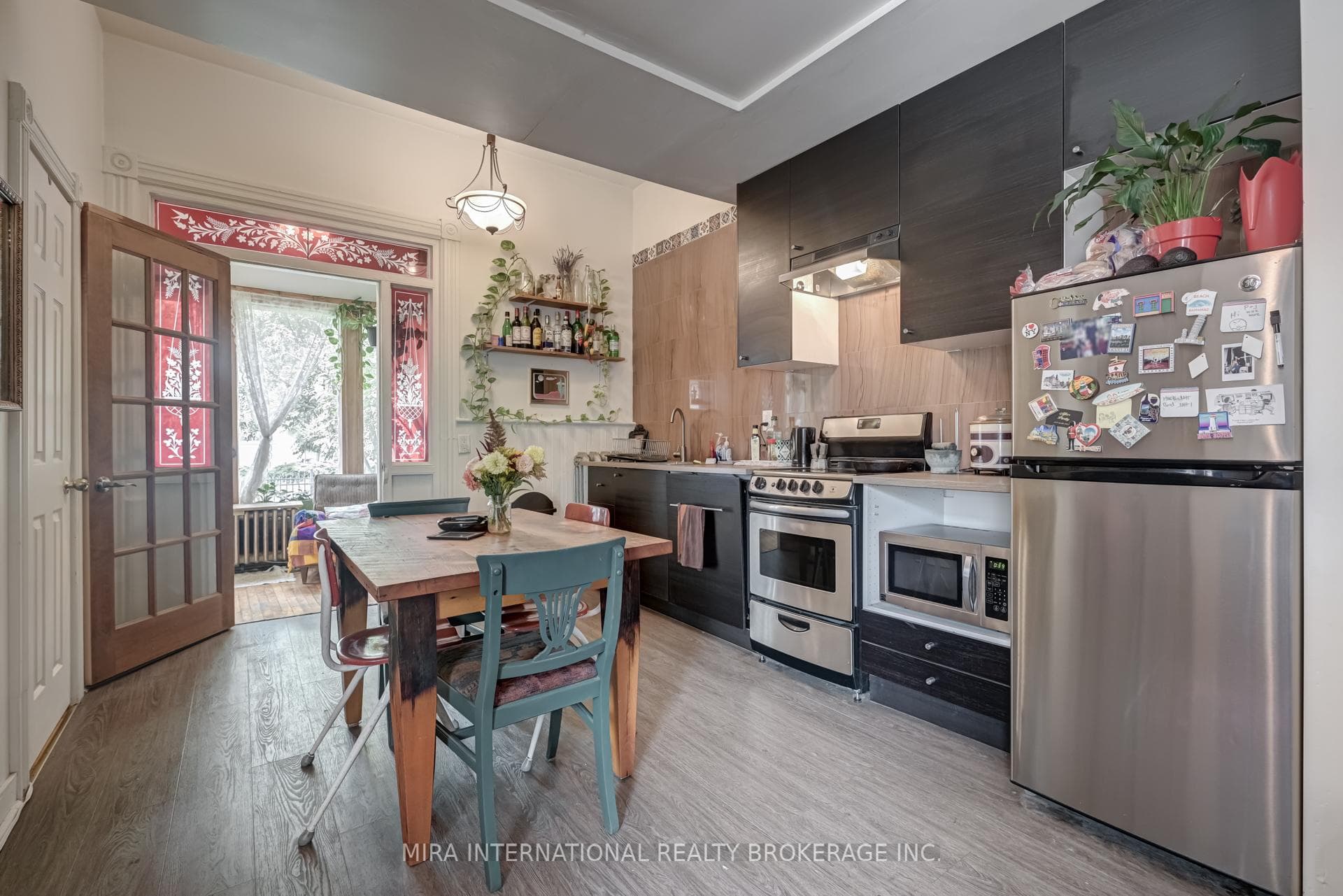 60 Brock Avenue Unit 102 photo 6