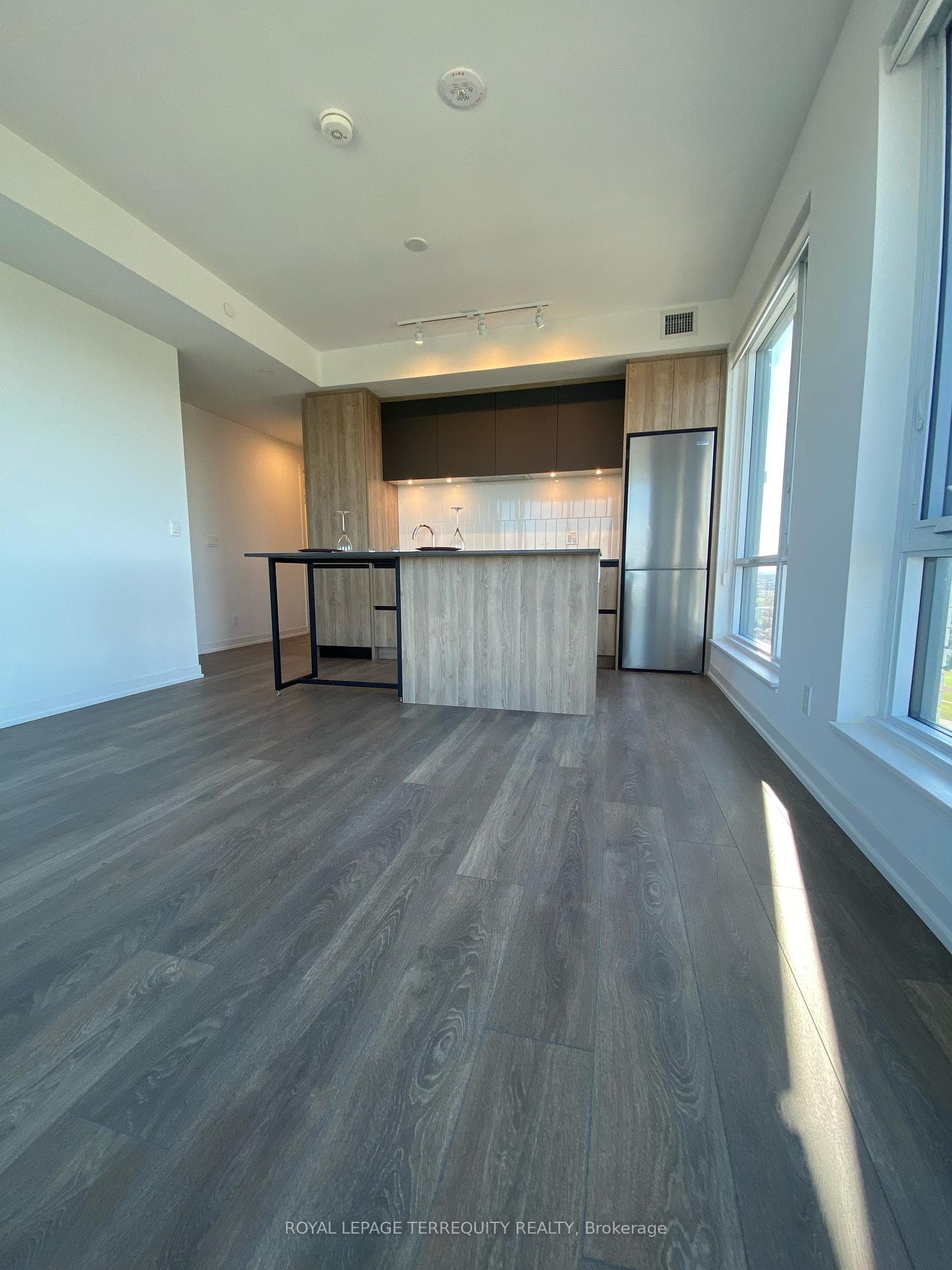 7950 Bathurst Street Unit 2404 photo 9