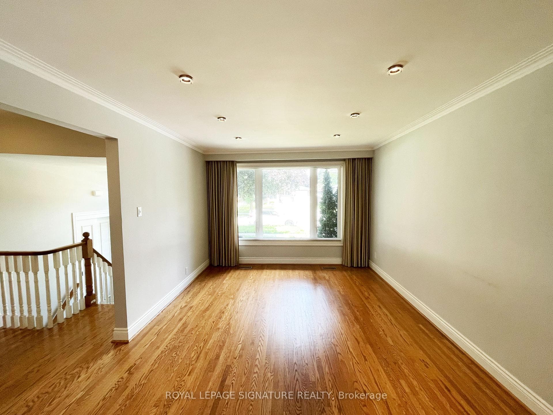 48 carsbrooke Road photo 14