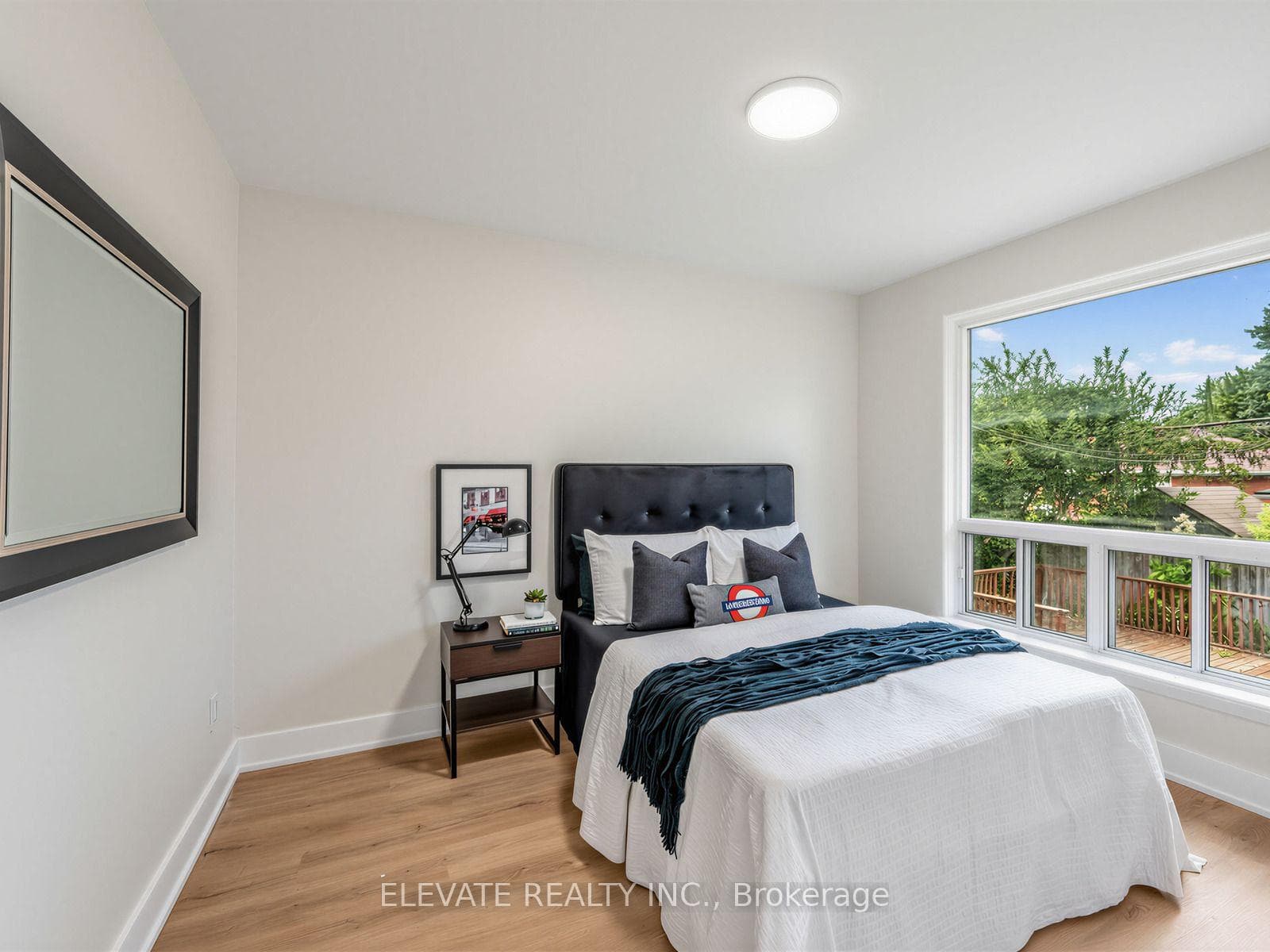 730 Danforth Road photo 18