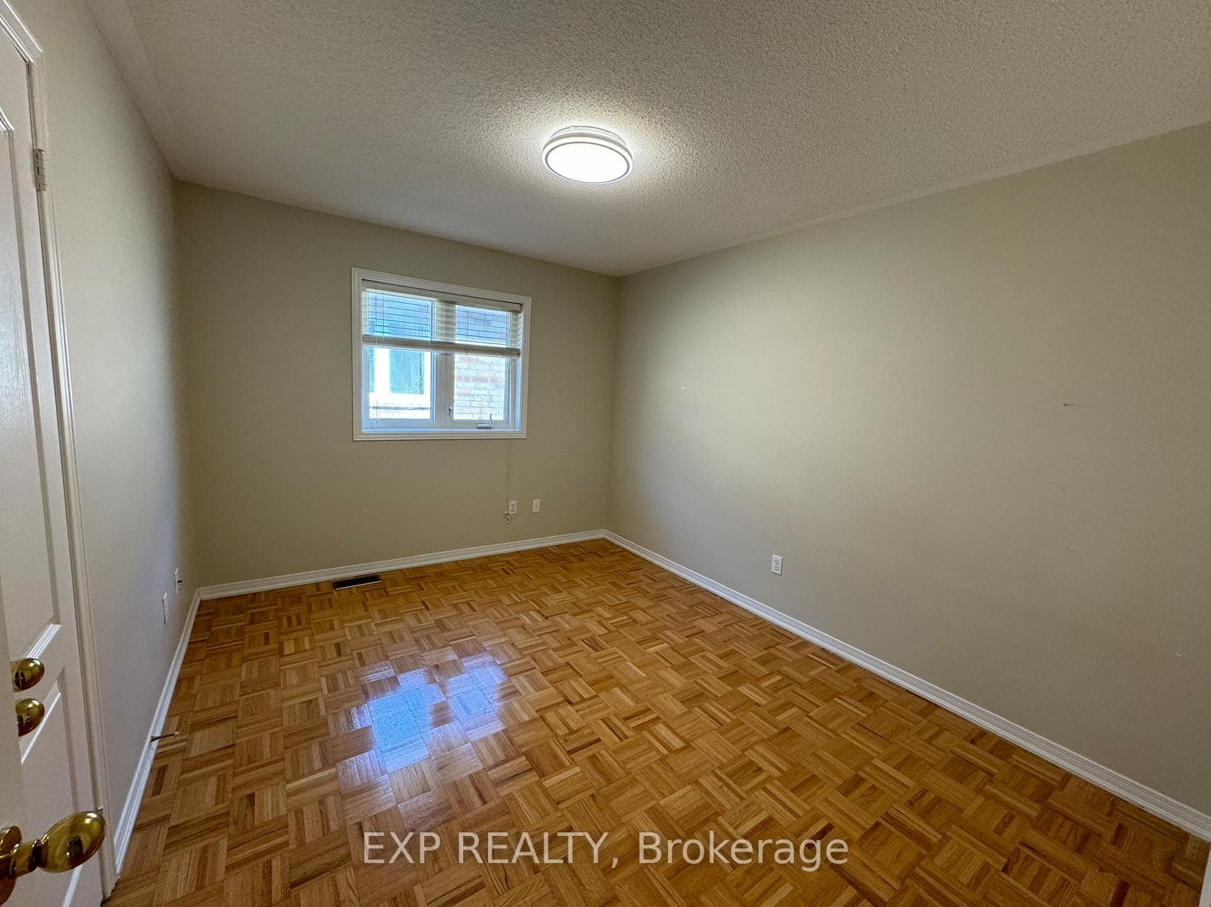 67 Laurier Avenue photo 3