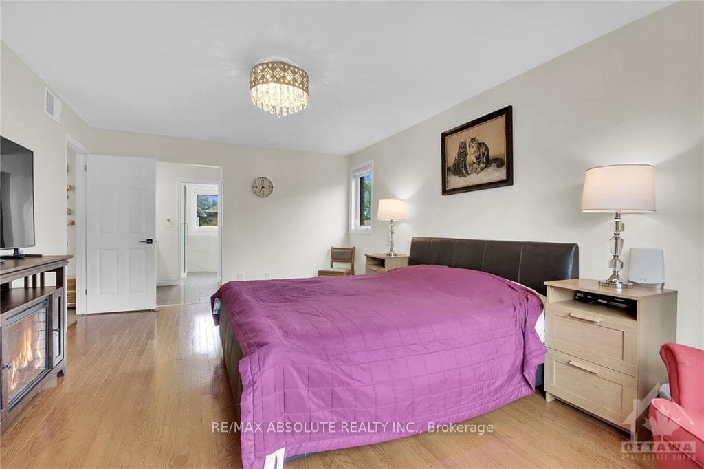 11 COBB Court photo 17