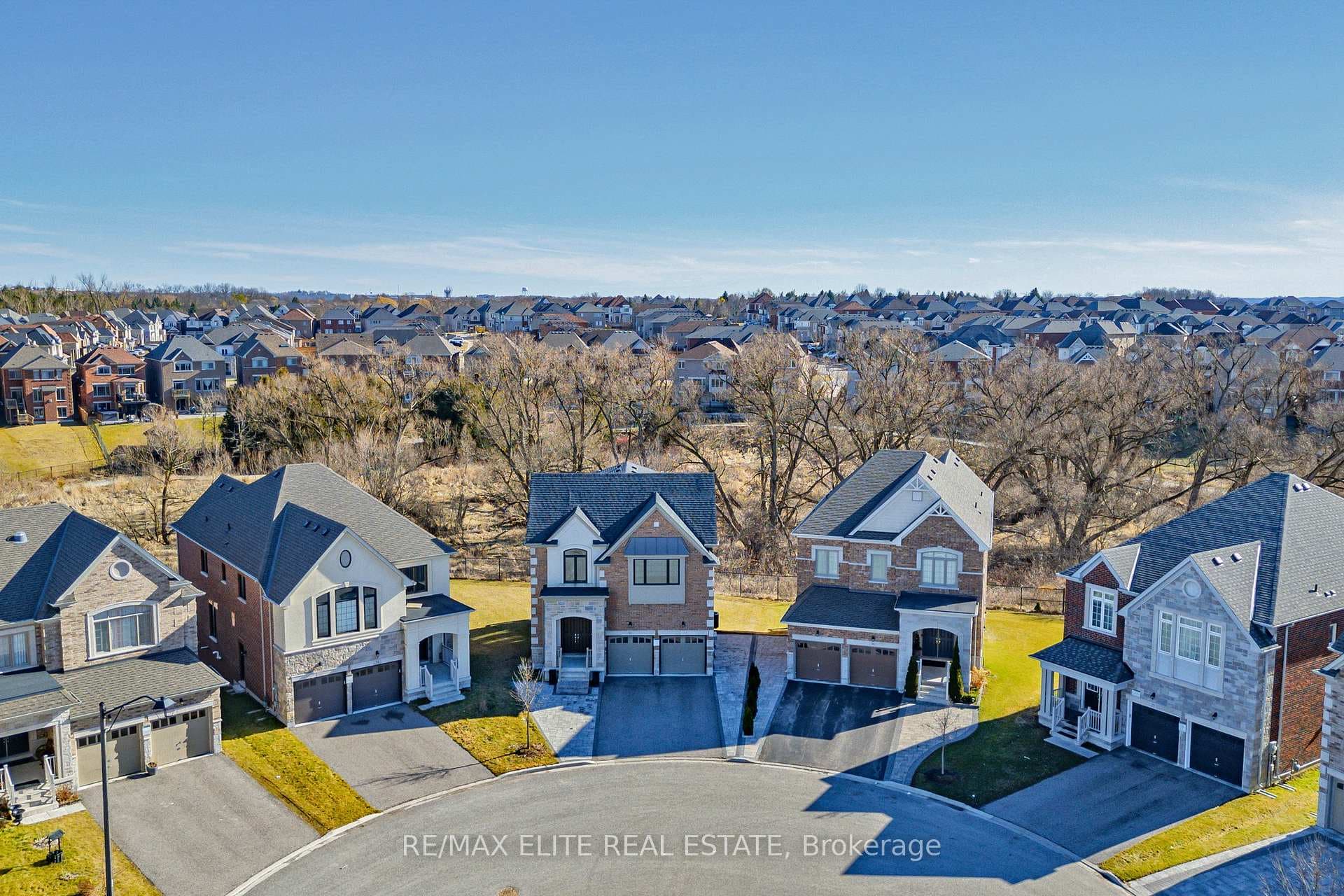32 Sharonview Crescent photo 38