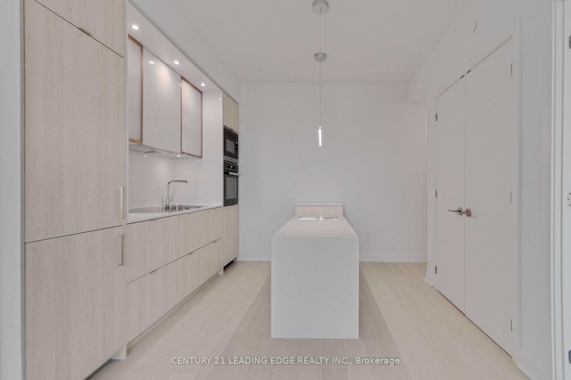 11 Yorkville Avenue Unit 3810 photo 21