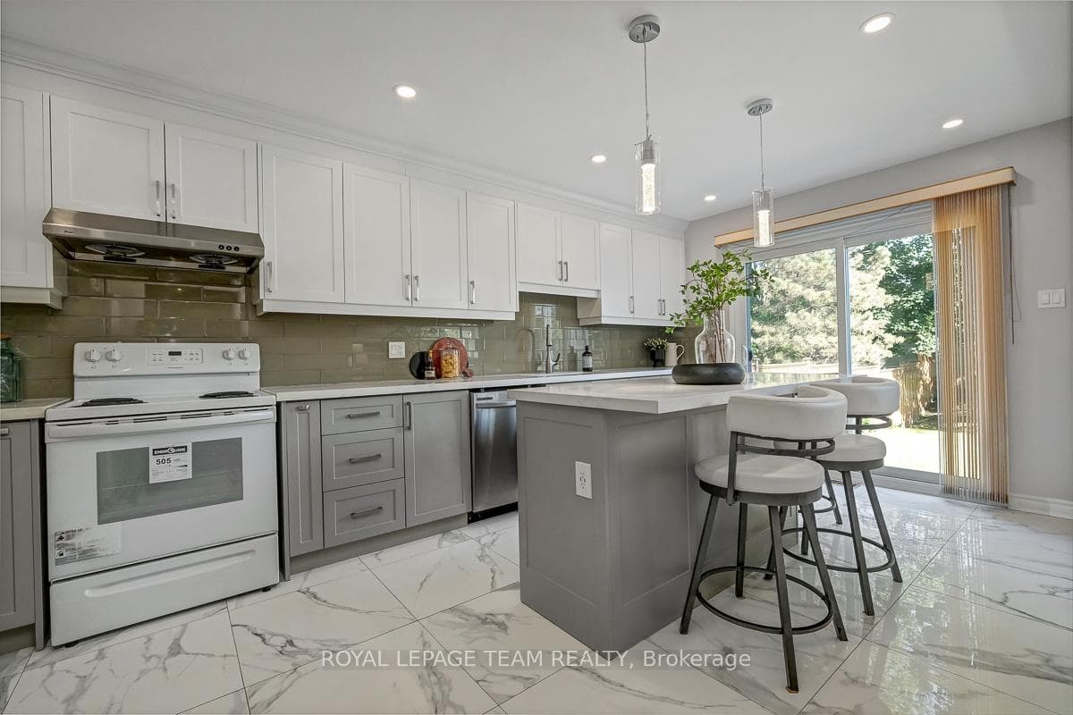 91 Dossetter Way photo 14