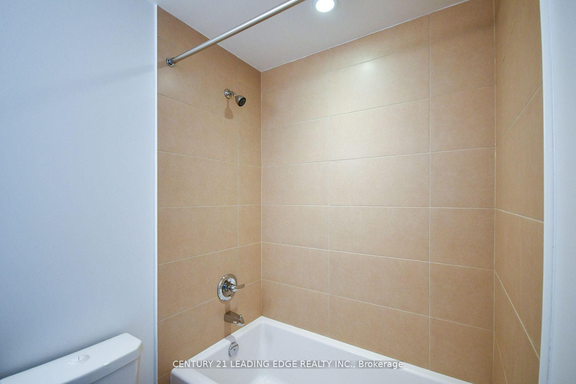 275 Village Green Square Unit 3219 photo 17