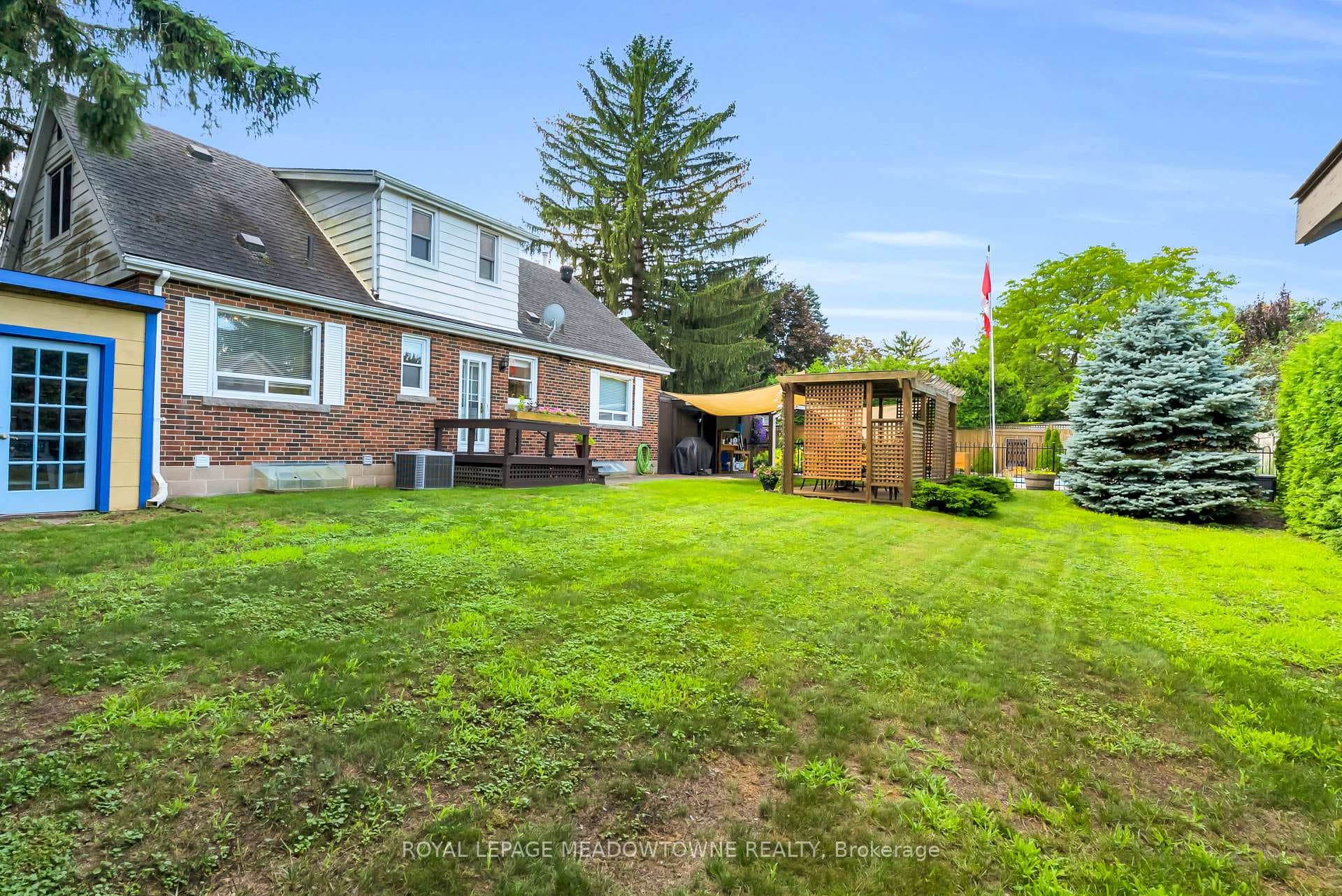 33 Parker Avenue photo 39