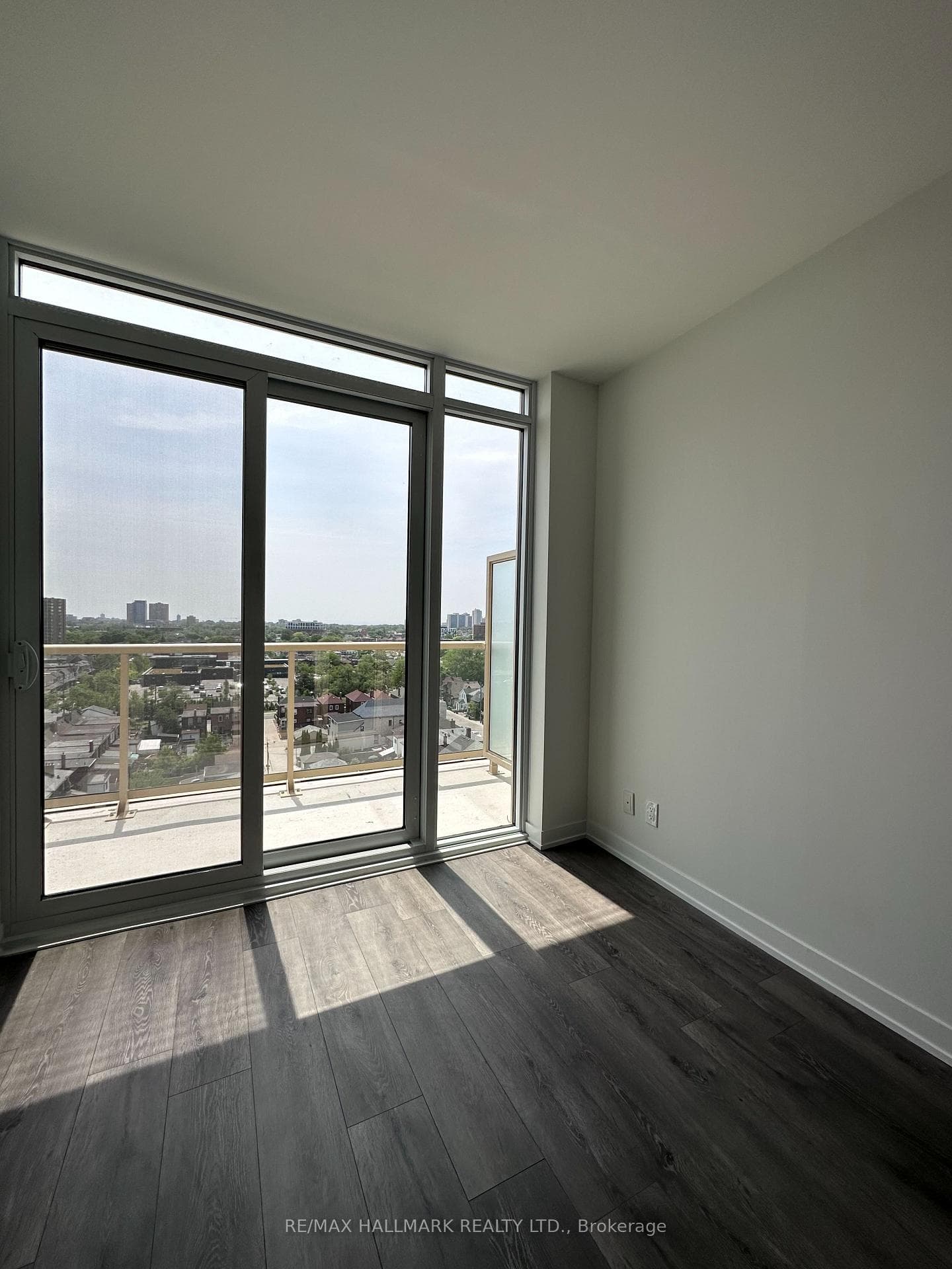 1787 St Clair Avenue Unit 1110 photo 12