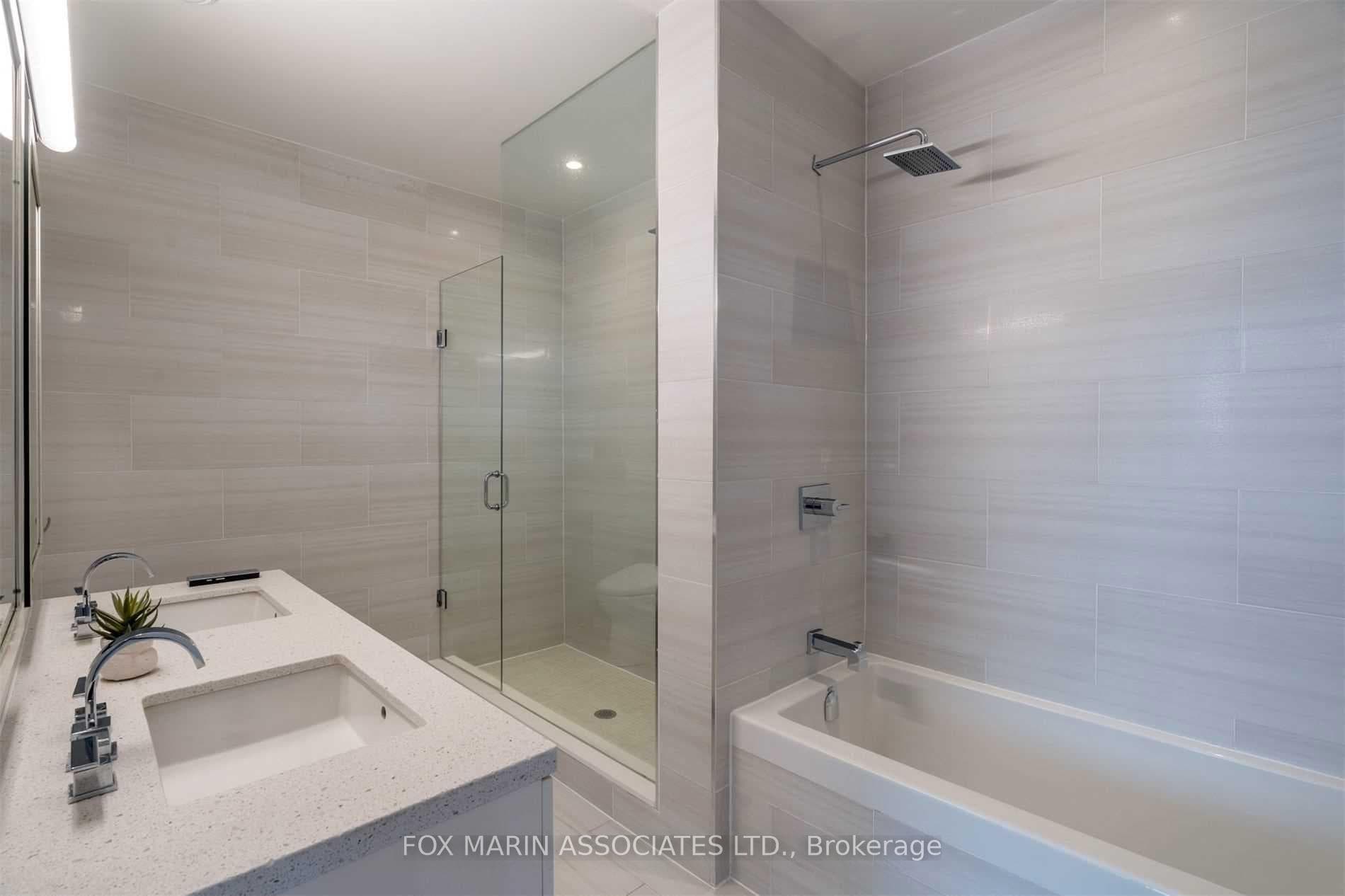 224 King Street Unit 3703 photo 14