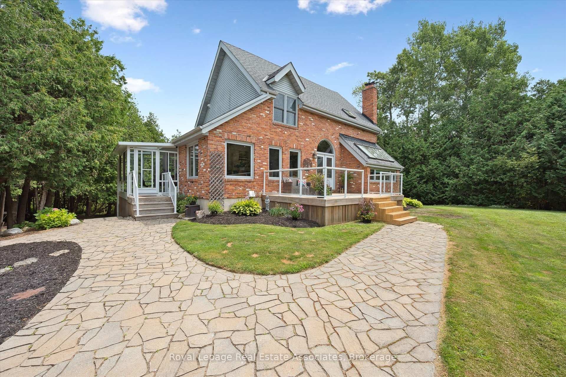 23 Brock Road photo 5