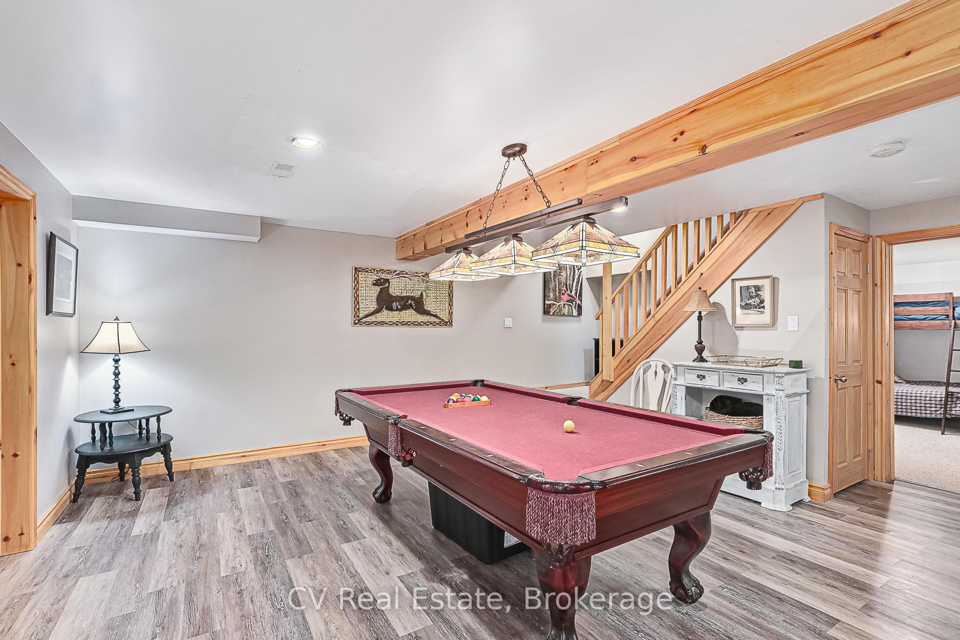 108 Cortina Crescent photo 34