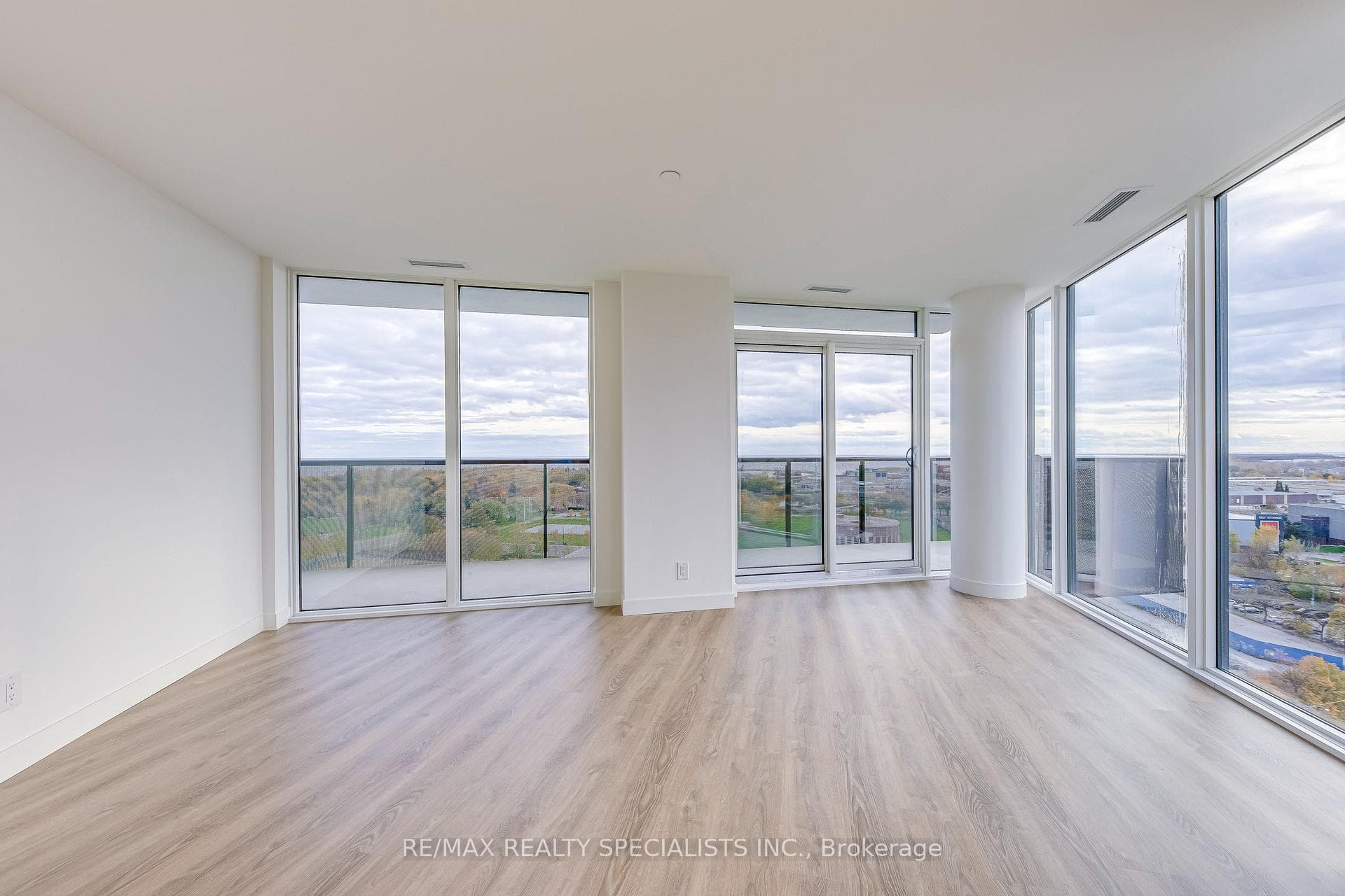 1050 Eastern Avenue Unit 1406 photo 13