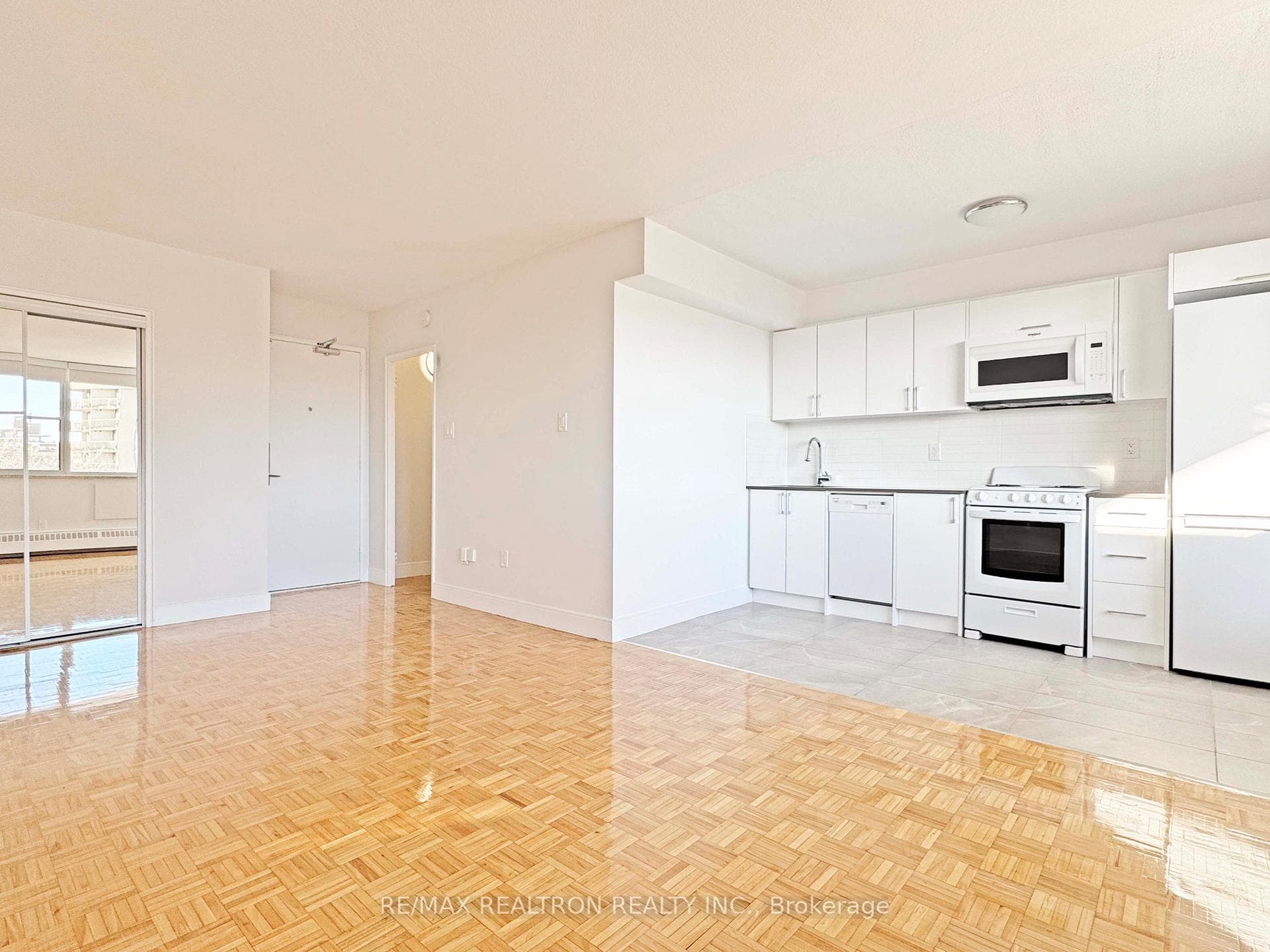 276 St George Street Unit 702 photo 5