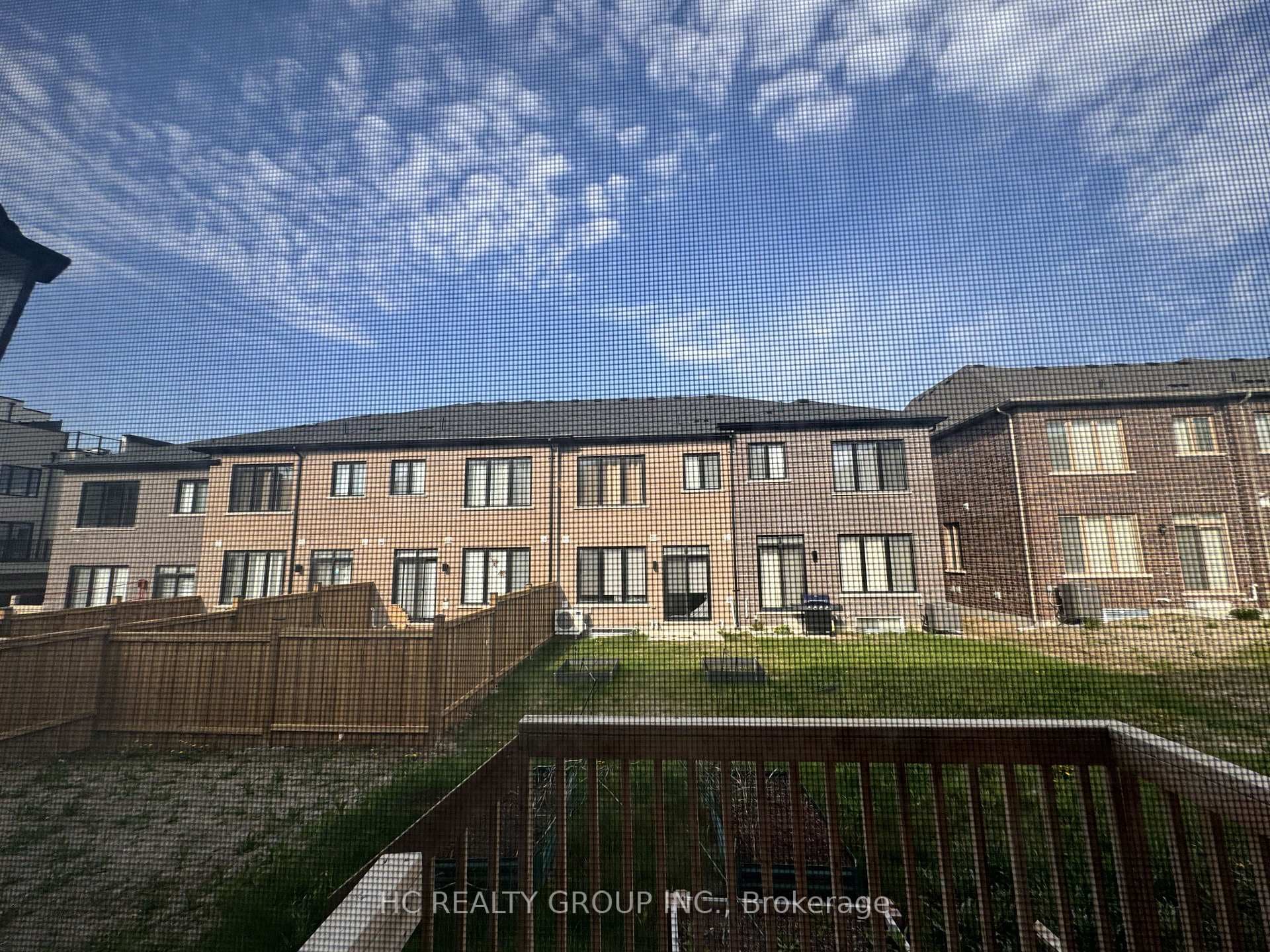 38 Harvey Bunker Crescent photo 25