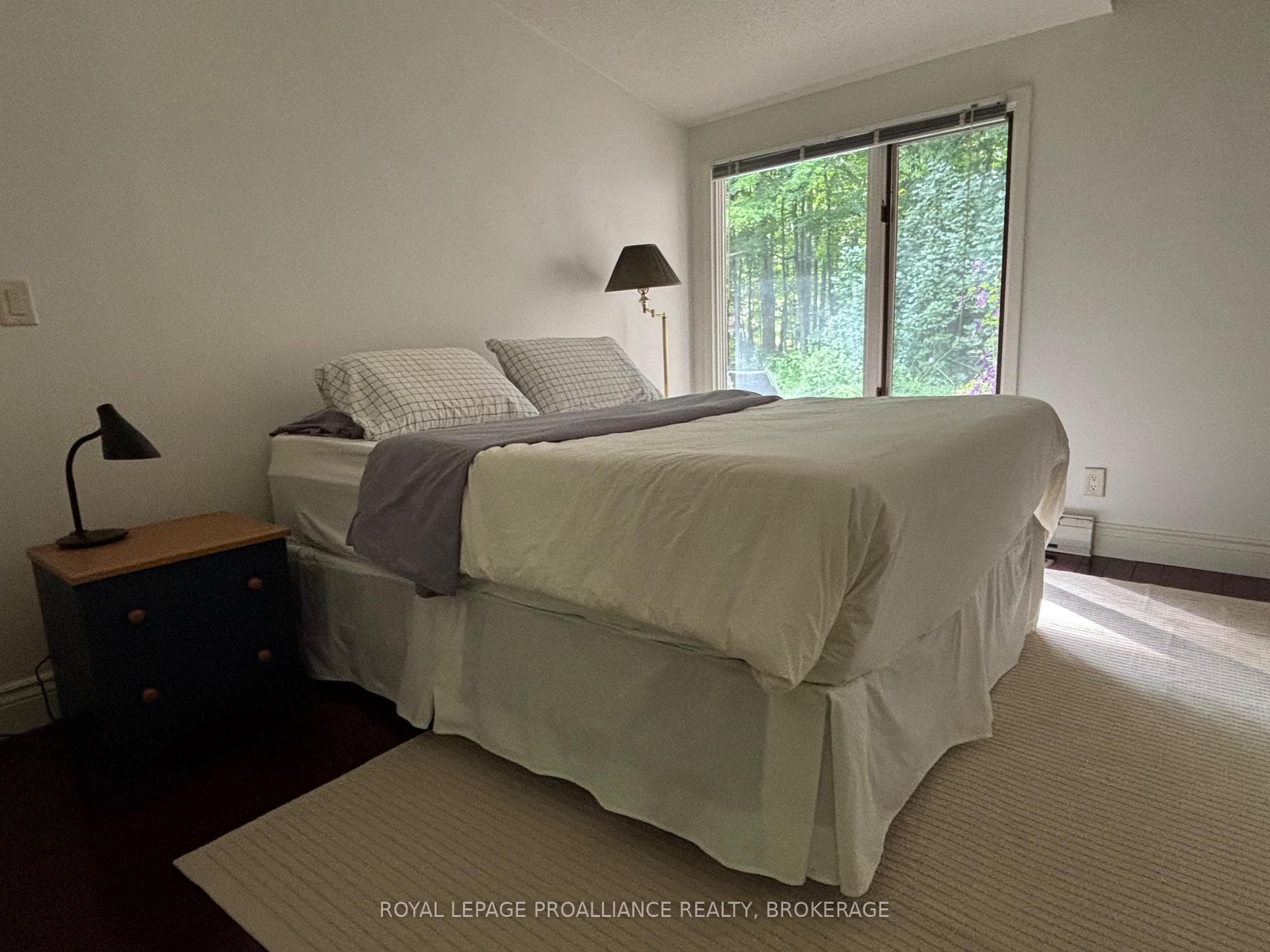 27 Riverside Drive photo 19