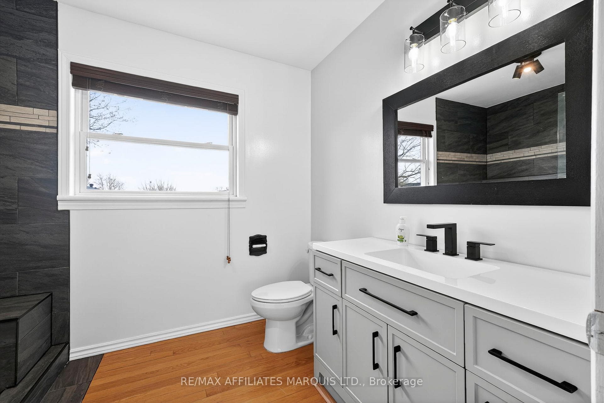 1337 Patricia Place photo 34