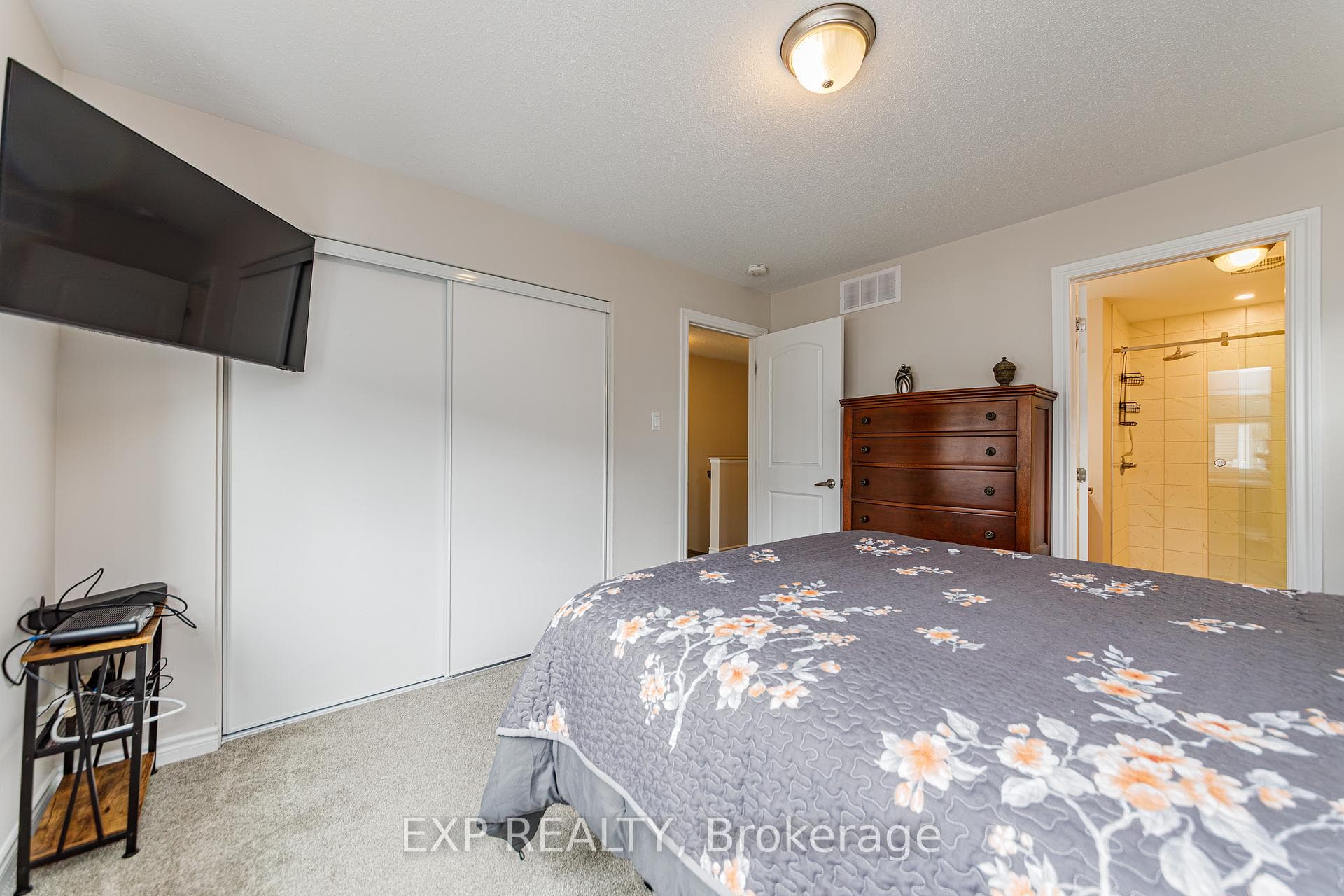 822 Horseshoe Falls Way photo 17