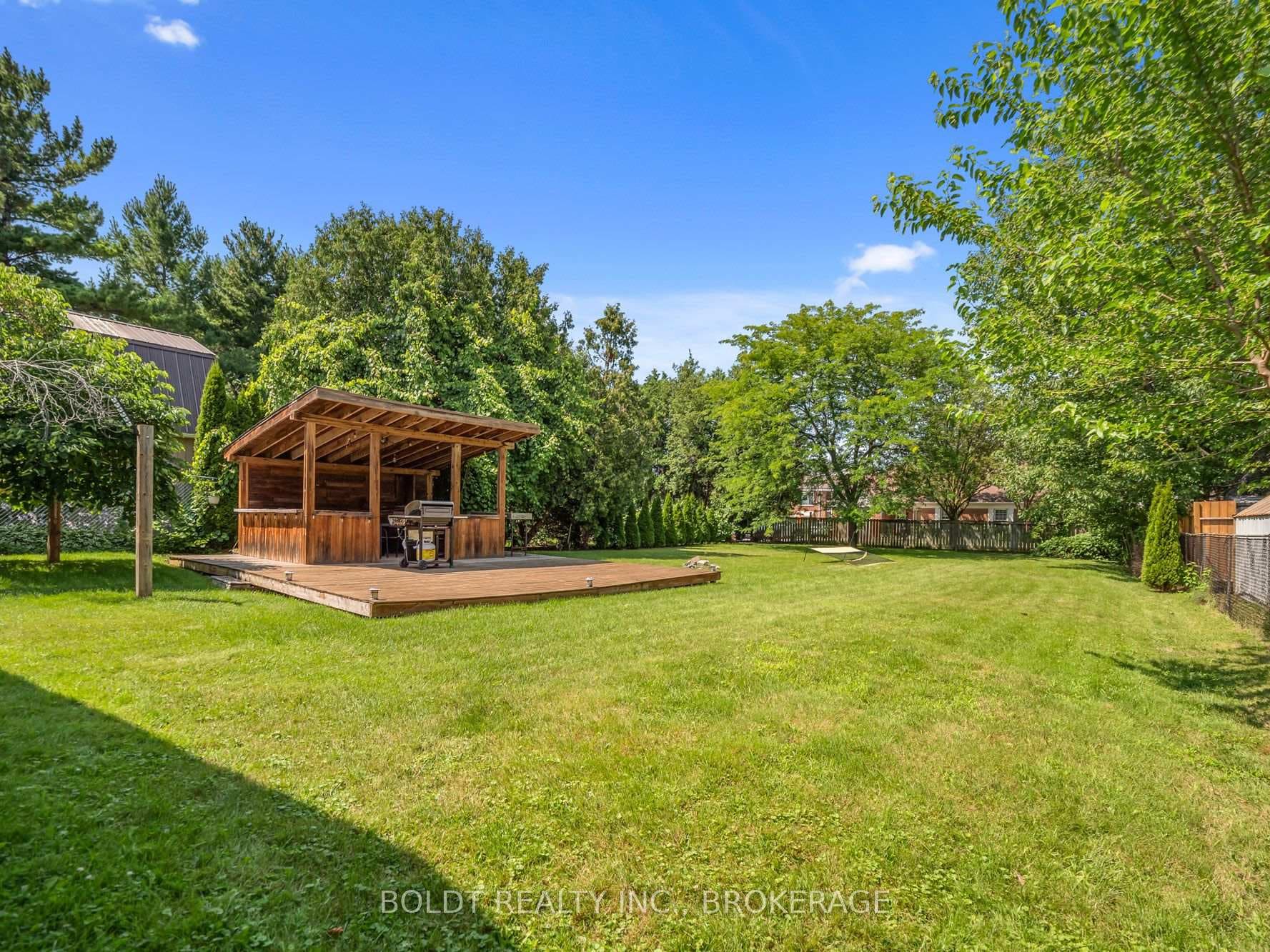 642 PENNER Road photo 24