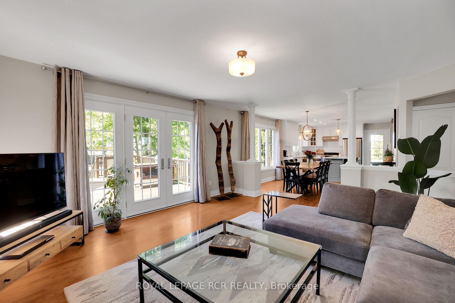 Kitchen, Dining Rm & Living Rm W/Walk-Out