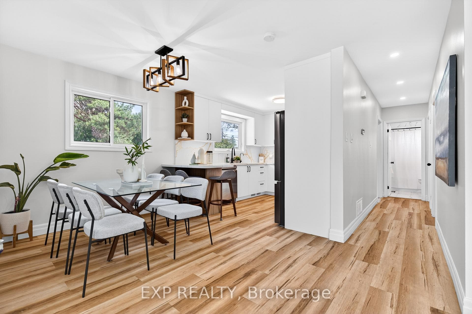 15 Rexway Drive photo 10