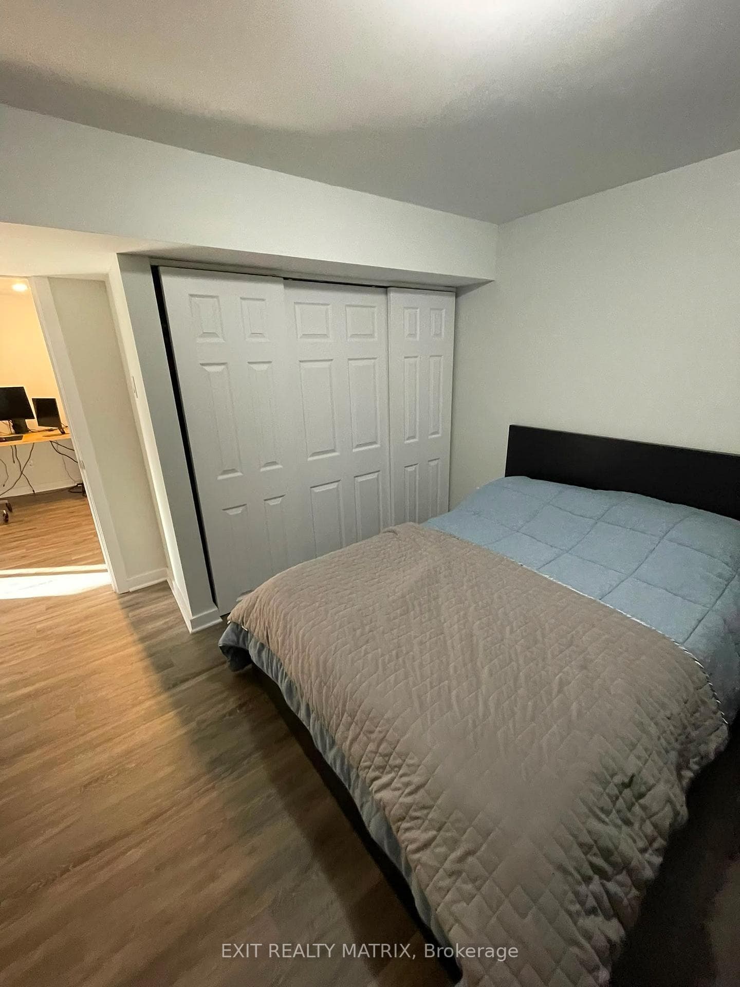 1557 Belcourt Boulevard Unit B photo 11