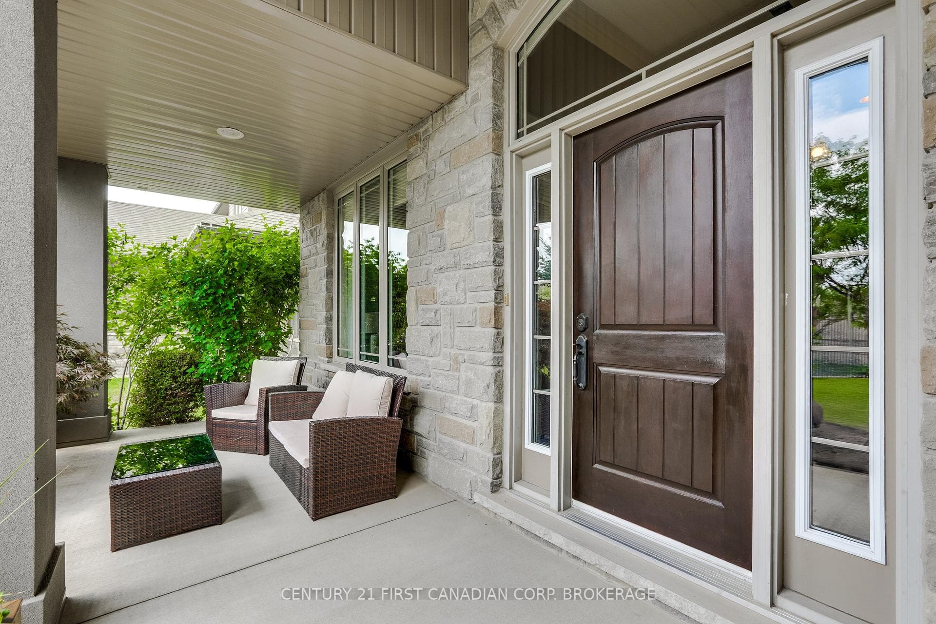 76 Sloan Drive photo 3