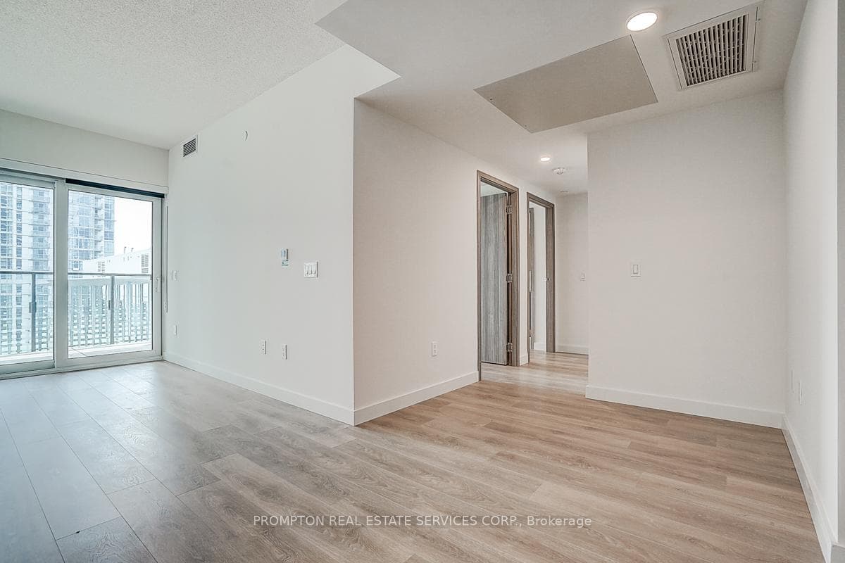 3 Concord Cityplace Way Unit 820 photo 17
