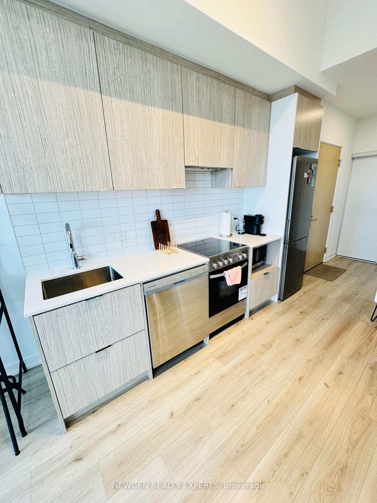 395 Bloor Street Unit 2807 photo 8