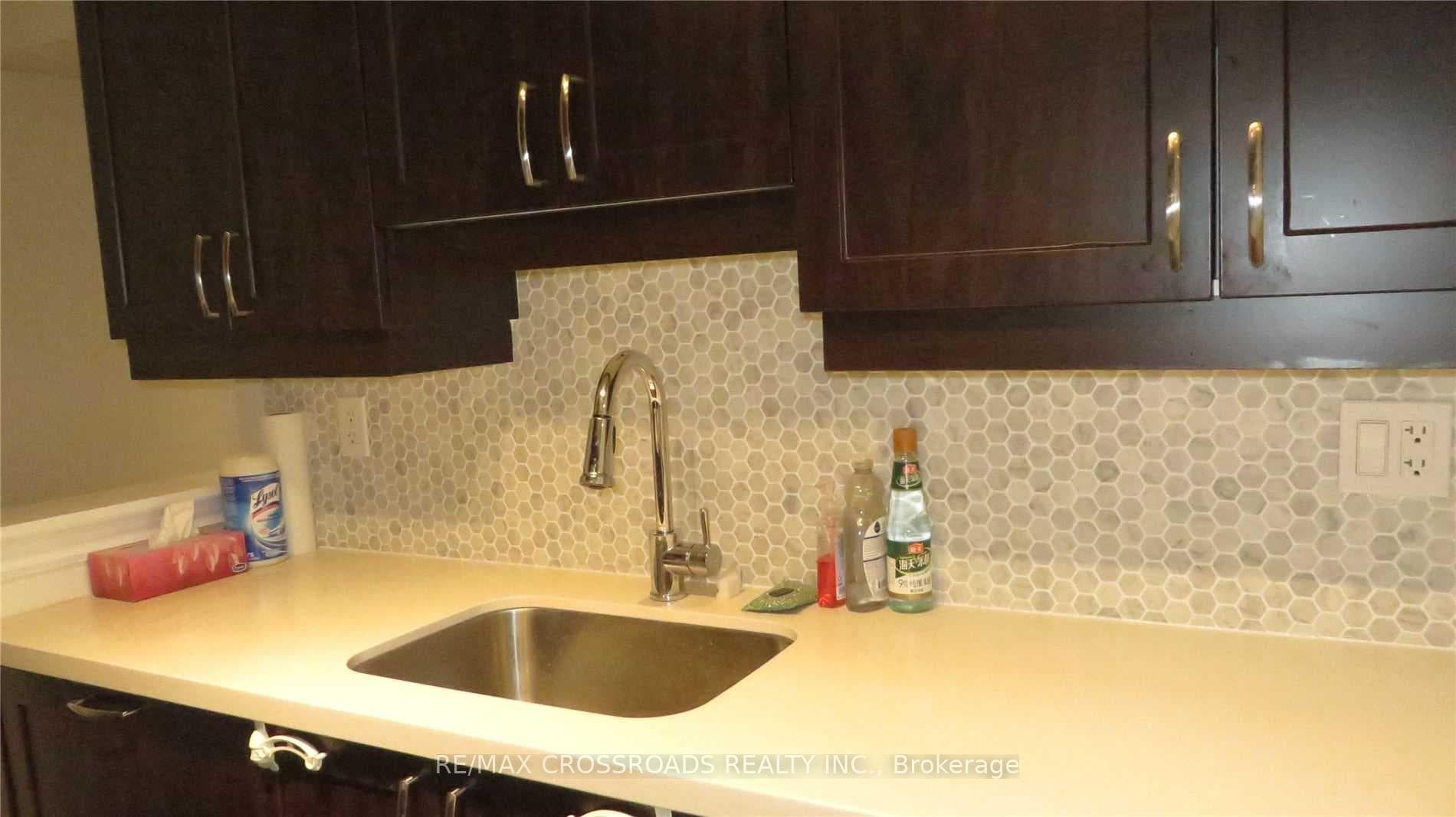 20 Hargrave Lane Unit 12 photo 9