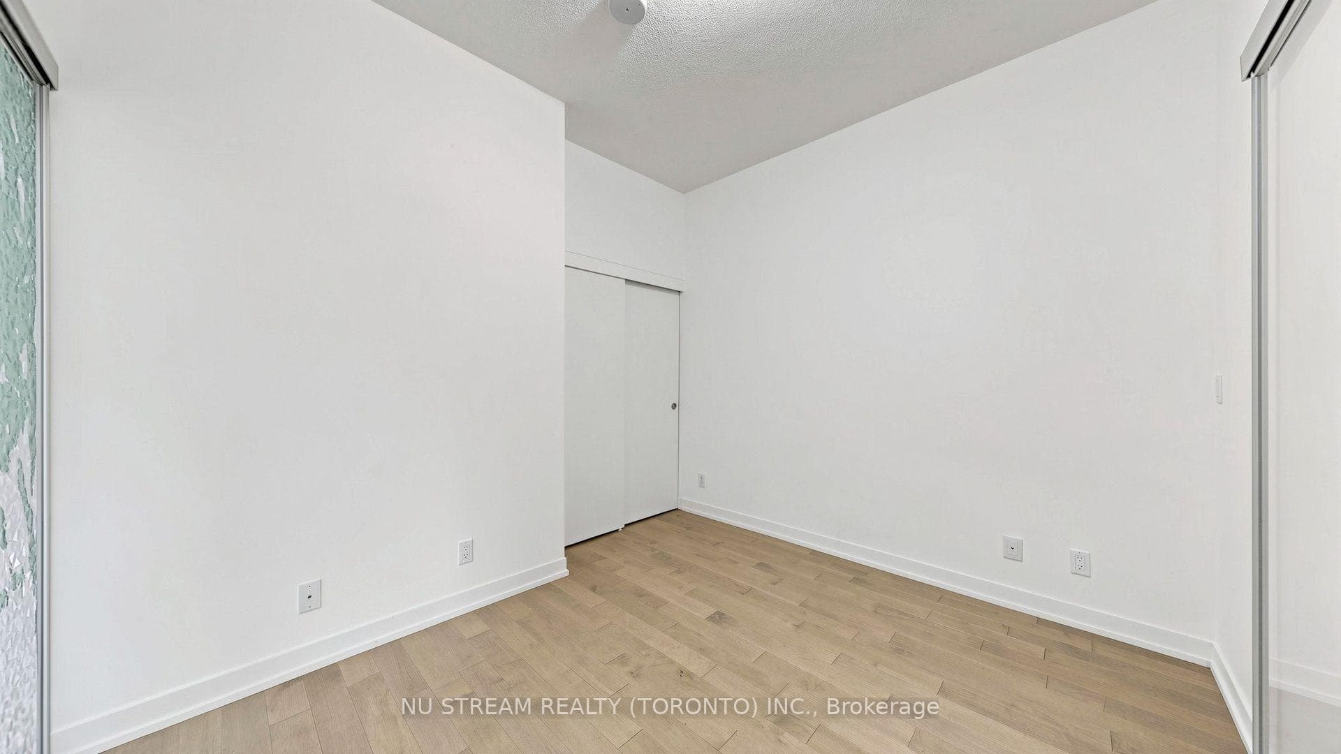 10 Willison Square Unit 708 photo 20