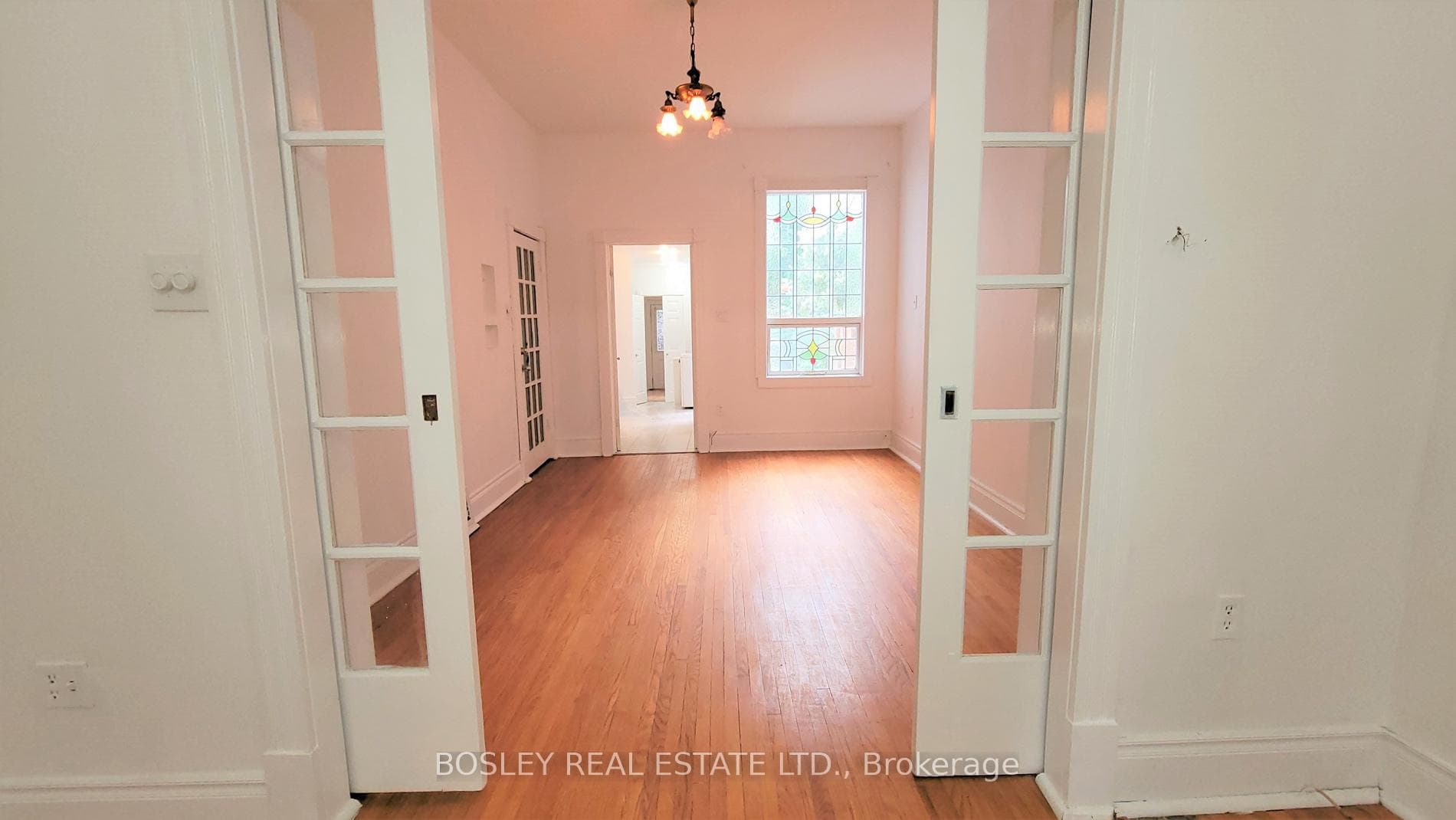 31 Sword Street Unit Main photo 6