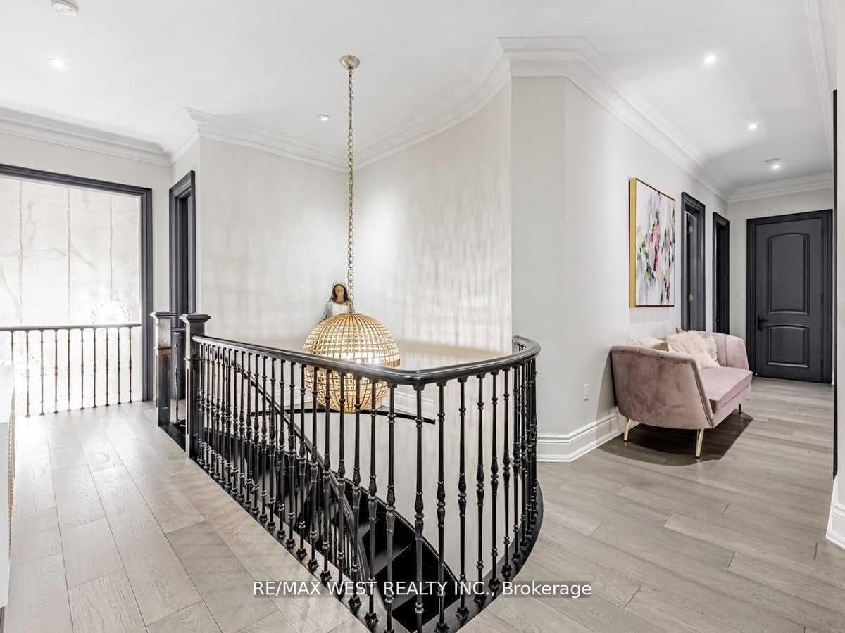 25 Grand Vellore Crescent photo 11