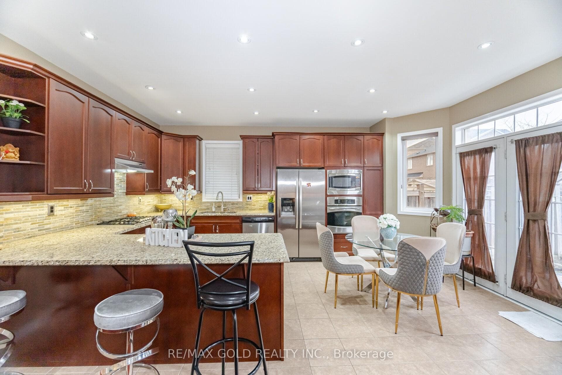 168 Gardenbrooke Trail photo 6