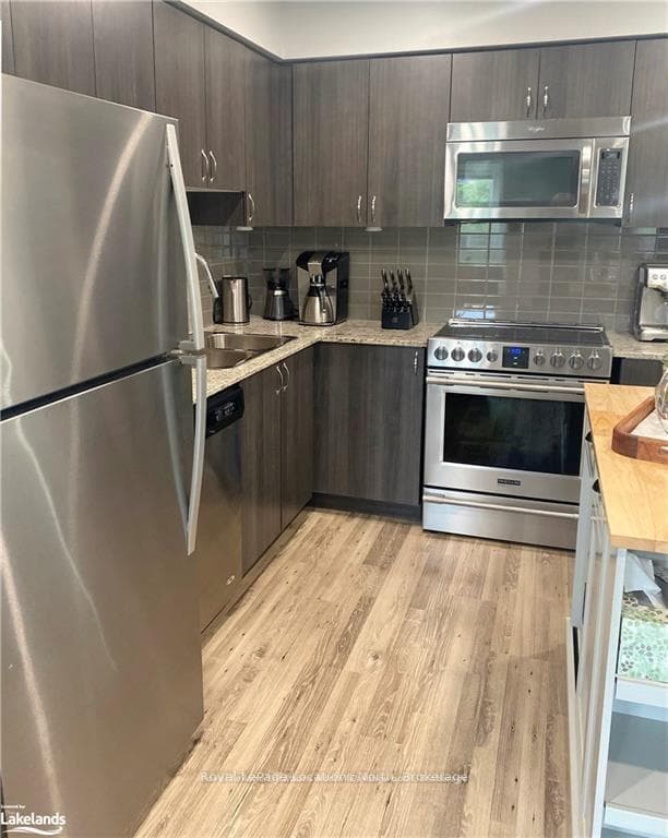 2 ANCHORAGE Crescent Unit 202 photo 12