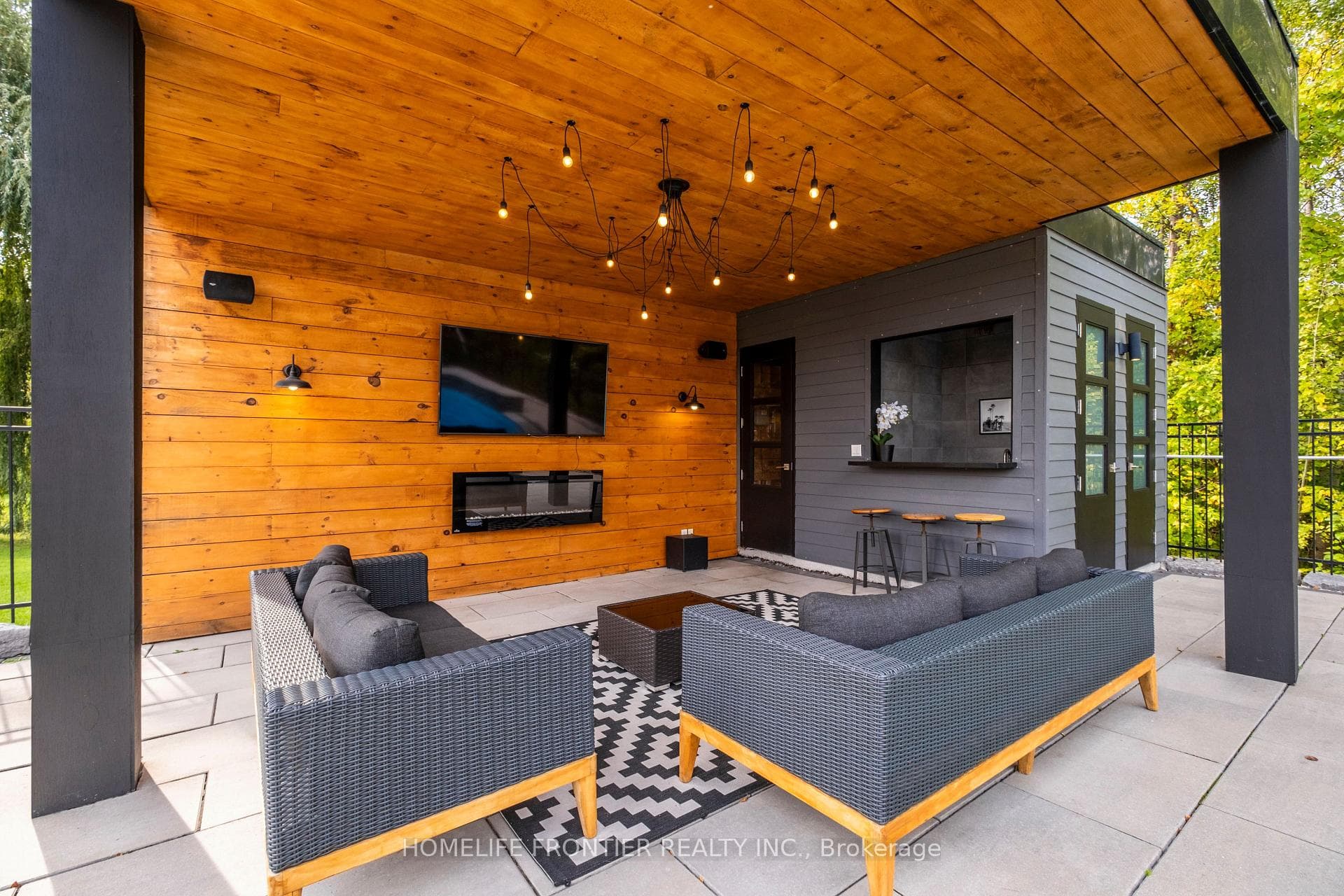 Pool House With Bar And Washroom