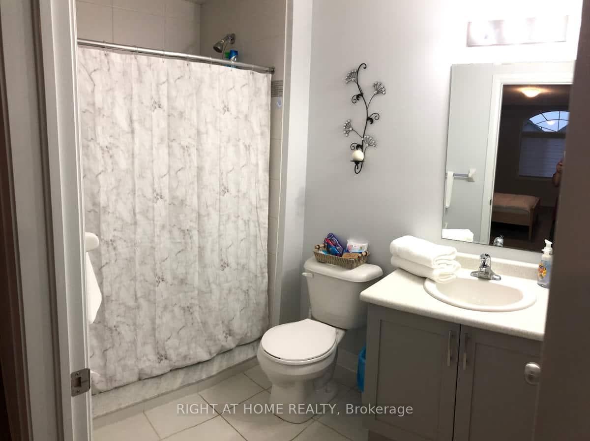 229 Tall Grass Crescent photo 18