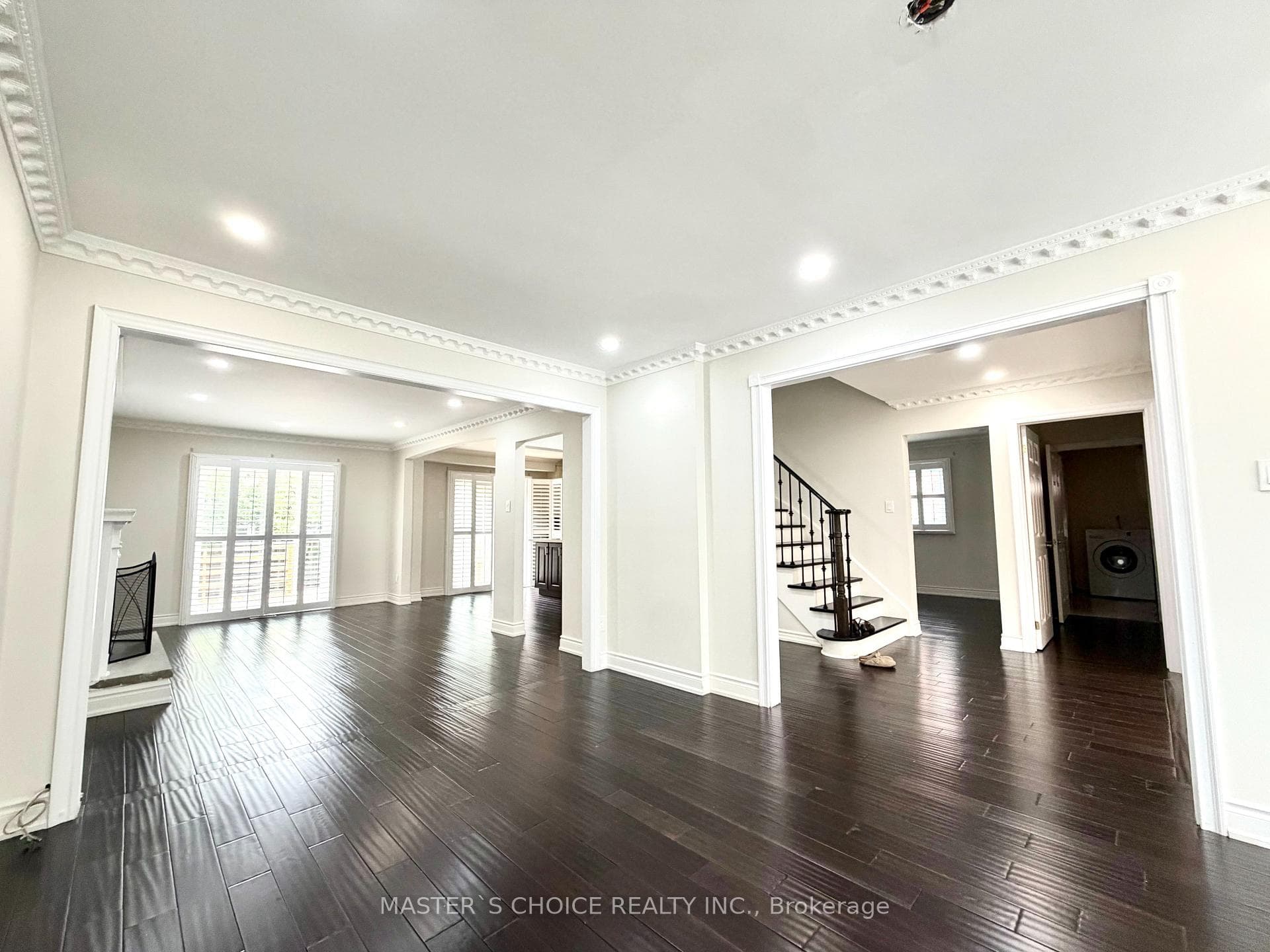 212 Fincham Avenue photo 6