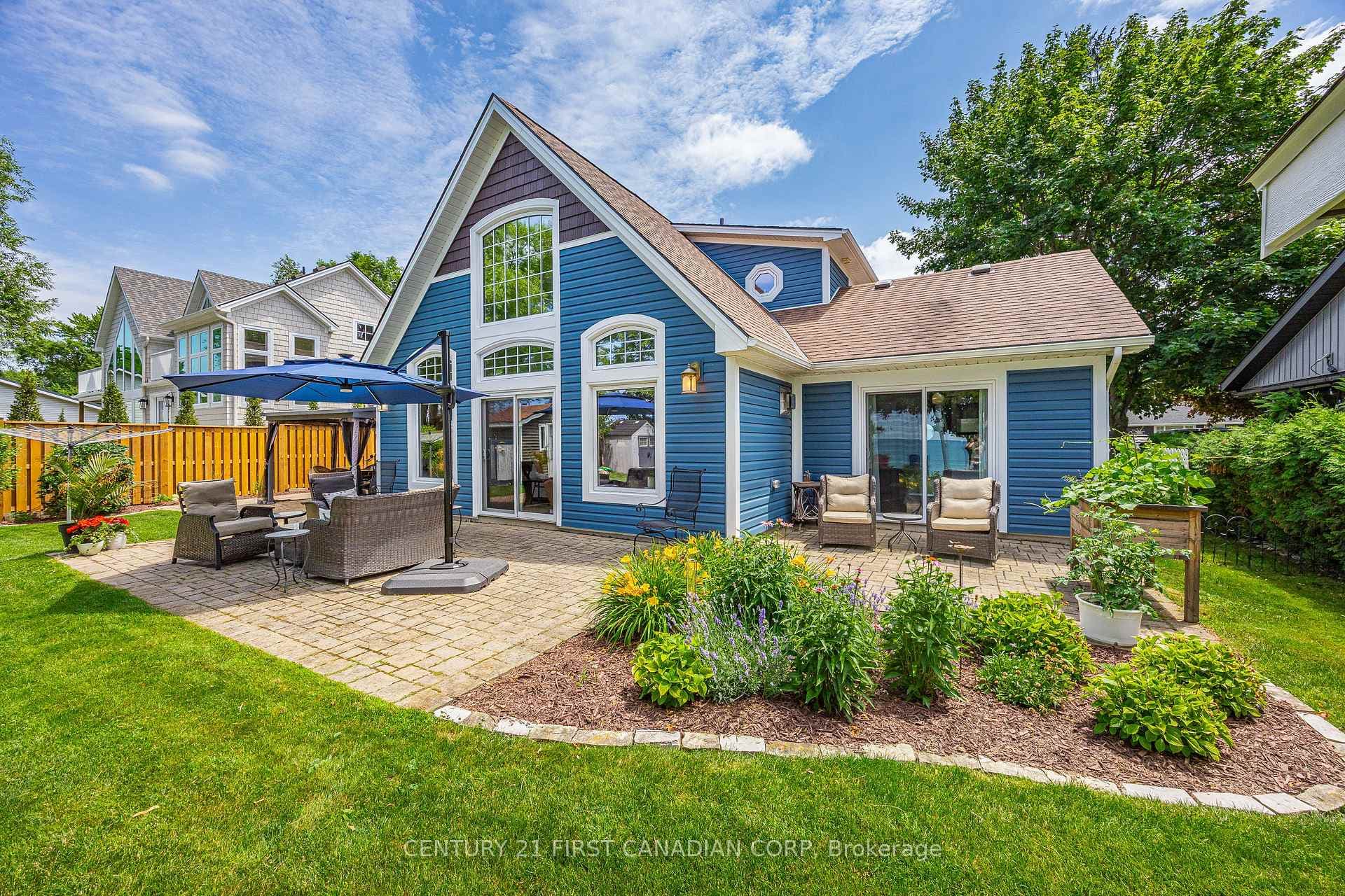 71257 Elizabeth Street photo 34