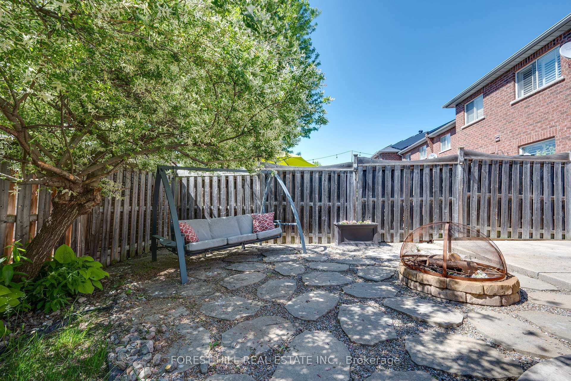 59 Banbrooke Crescent photo 29
