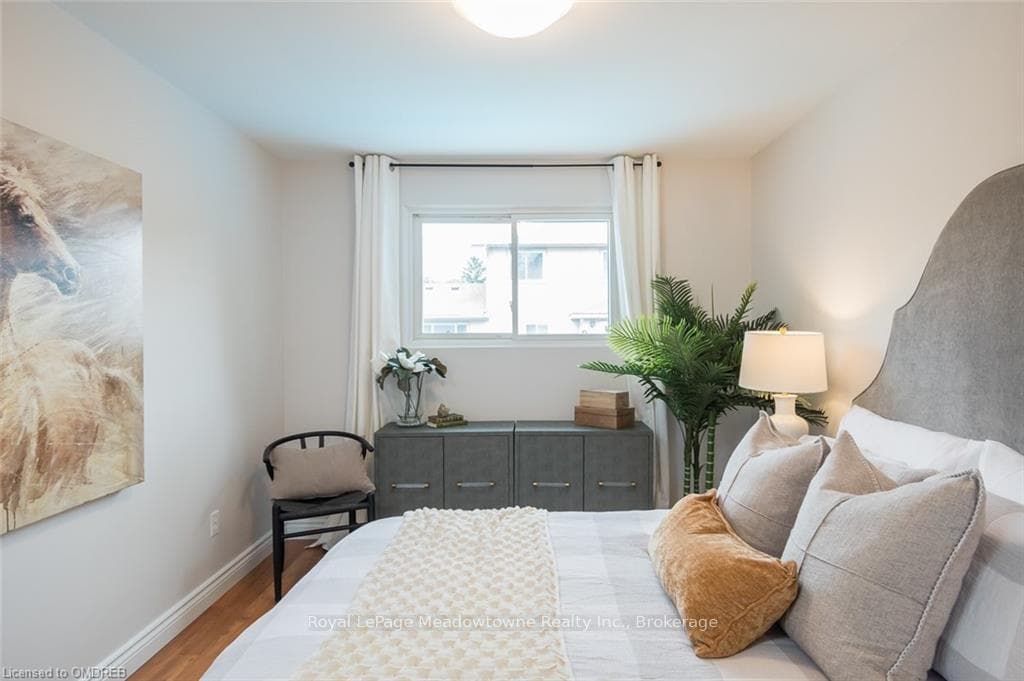 291 BASTEDO Court photo 19