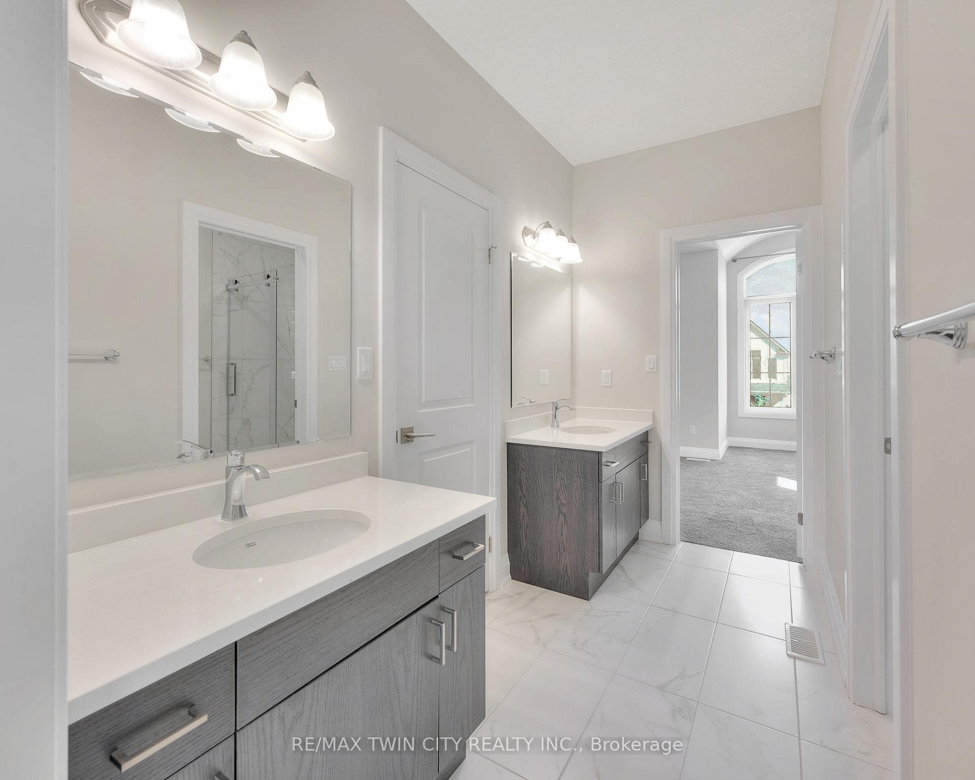 541 Bridgemill Crescent photo 24
